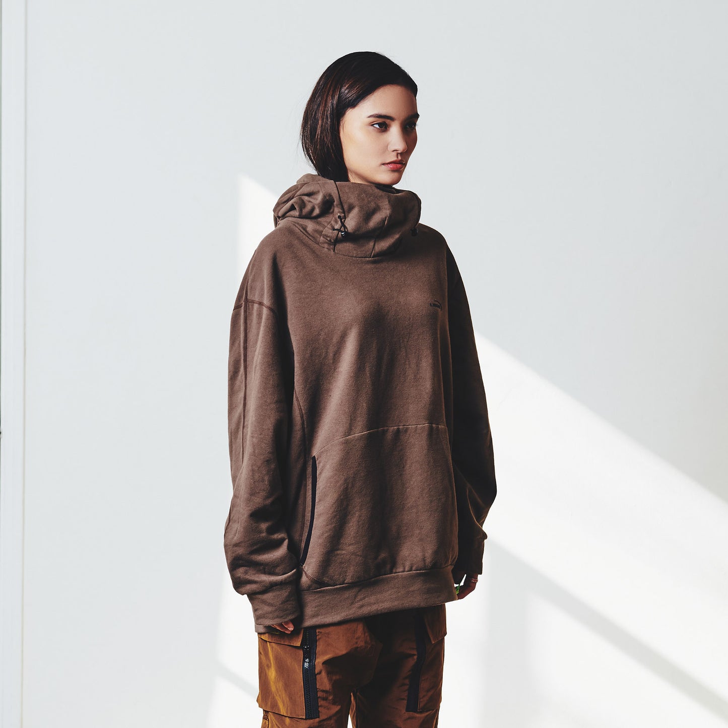 PRO HOODIE / BROWN