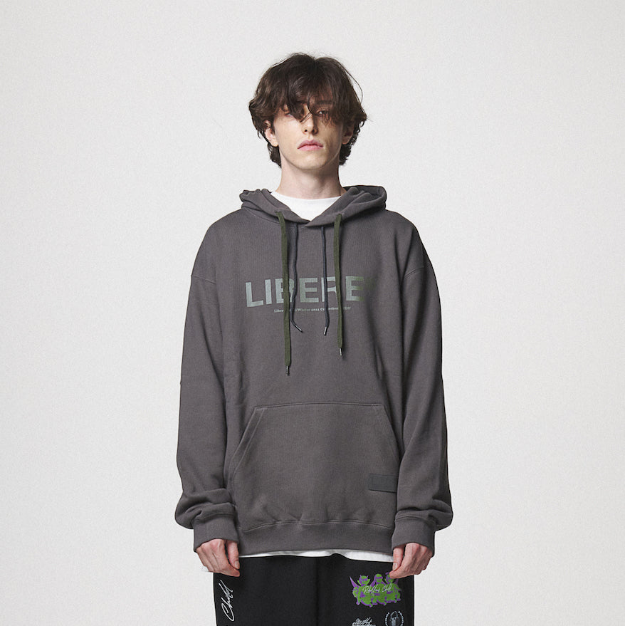 21 LOGO HOODIE / CHARCOAL