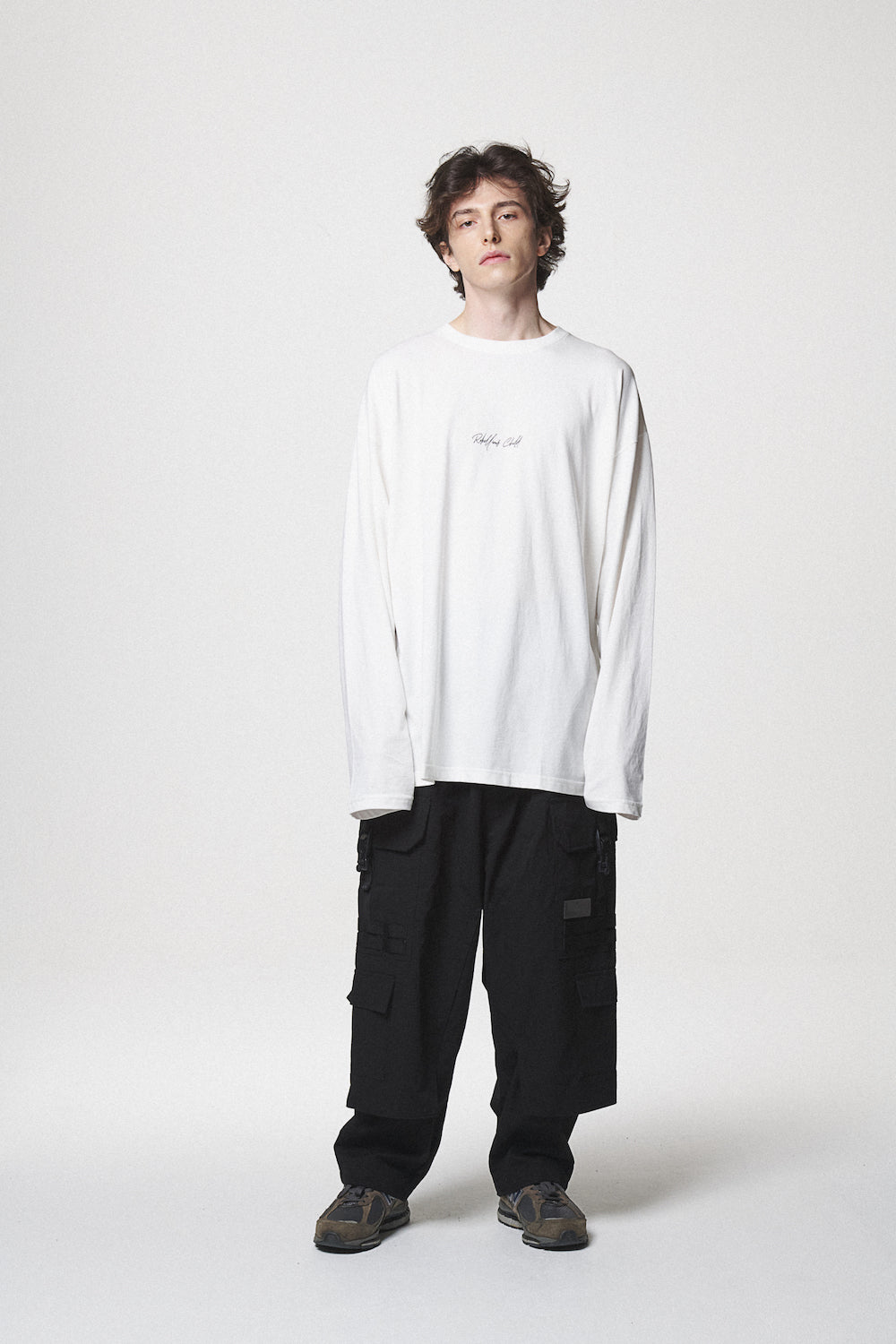 CURSIVE LONG SLEEVE / WHITE