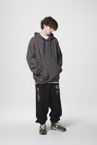 21 LOGO HOODIE / CHARCOAL