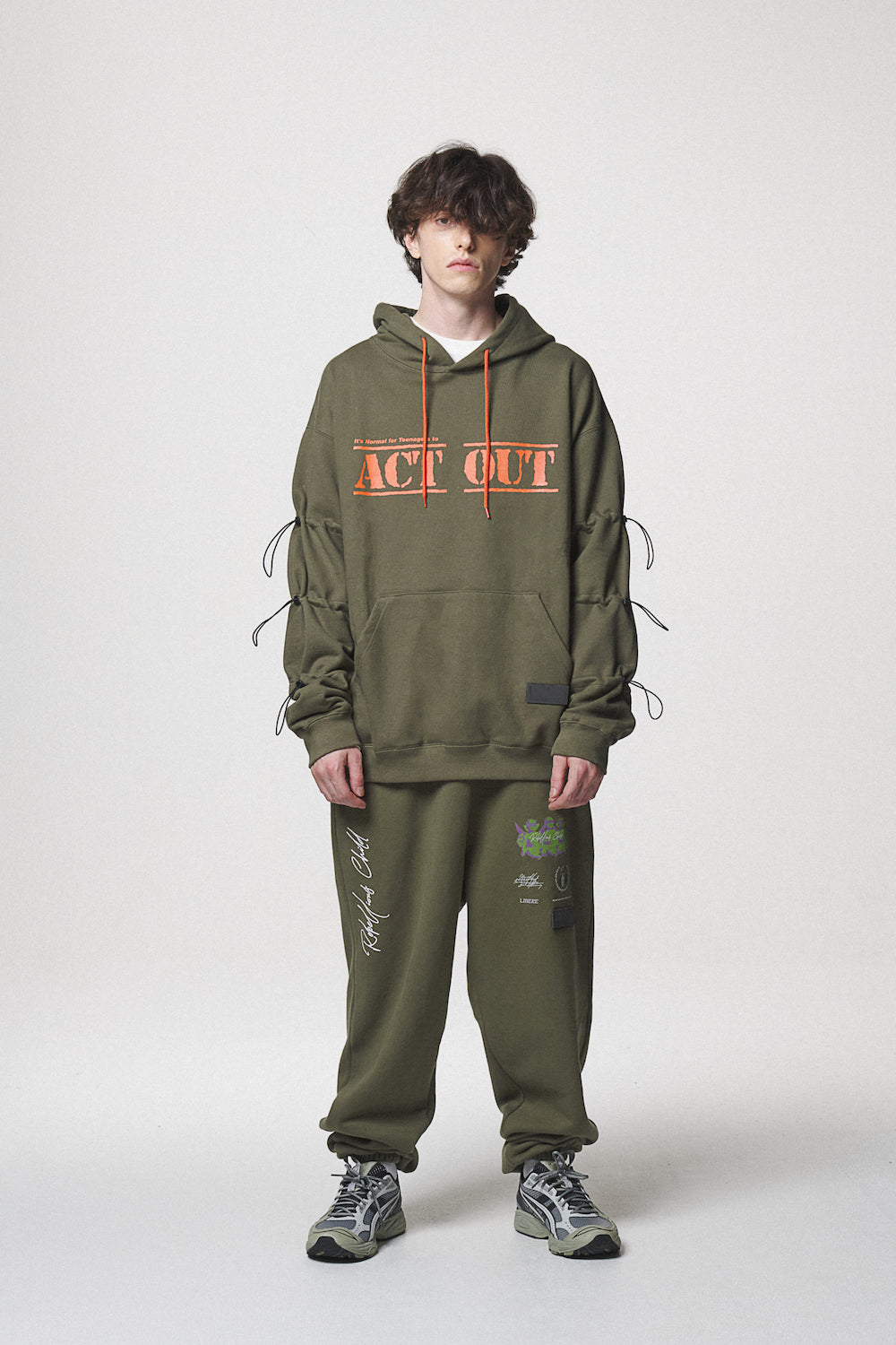 STRING HOODIE / KHAKI