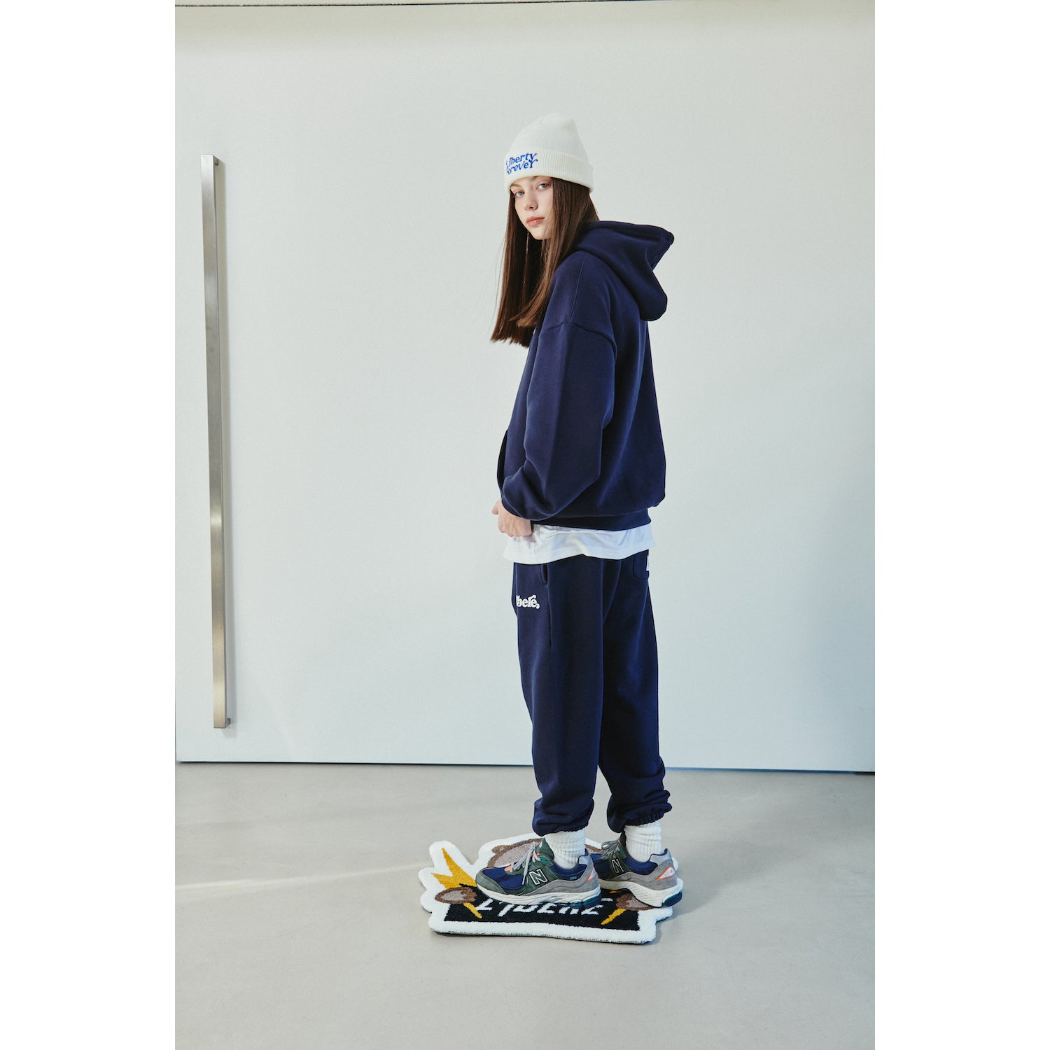 FOREVER HOODIE / NAVY