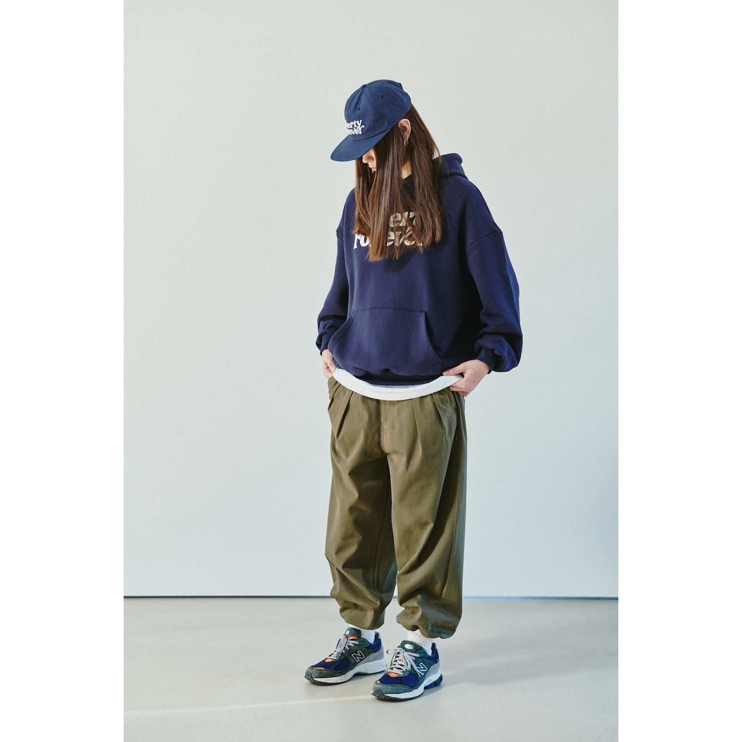 FOREVER HOODIE / NAVY
