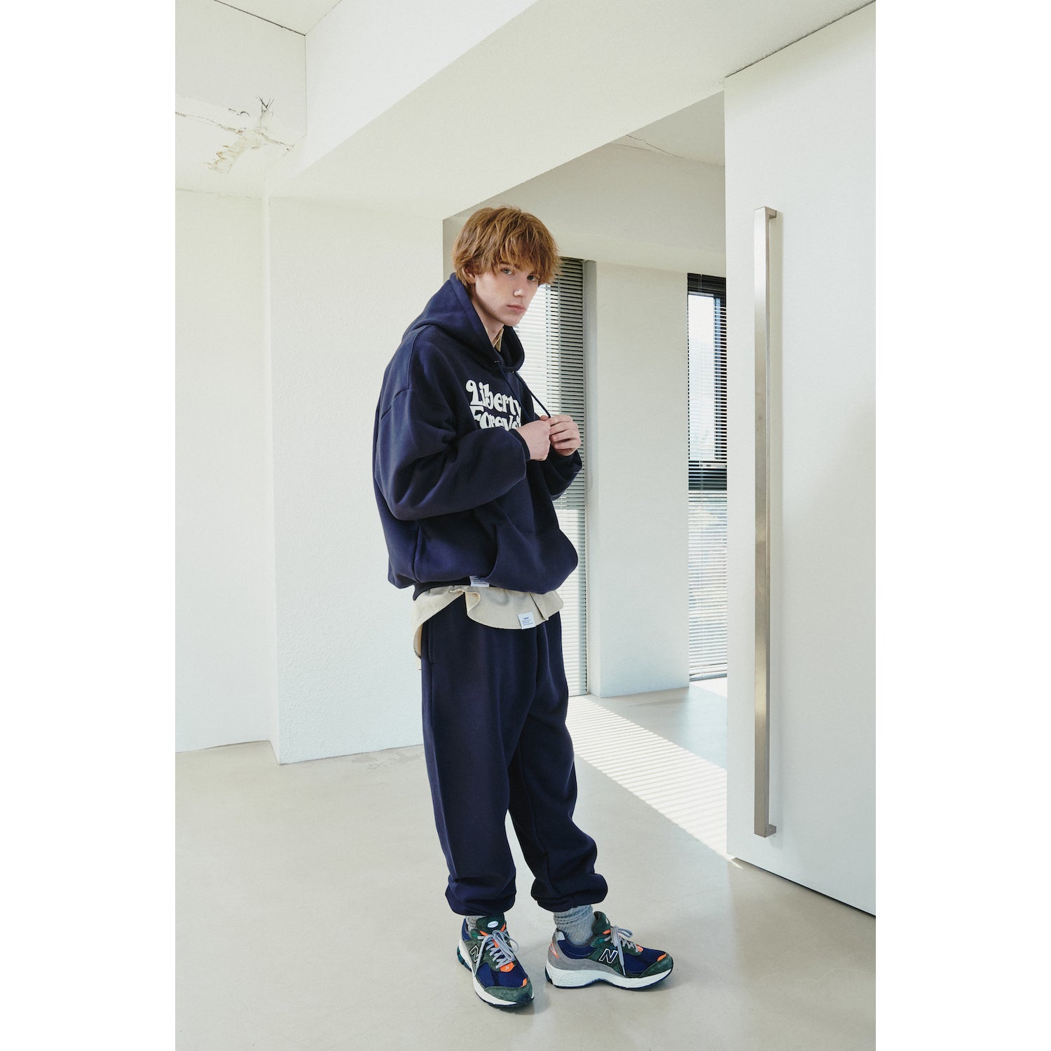 FOREVER HOODIE / NAVY