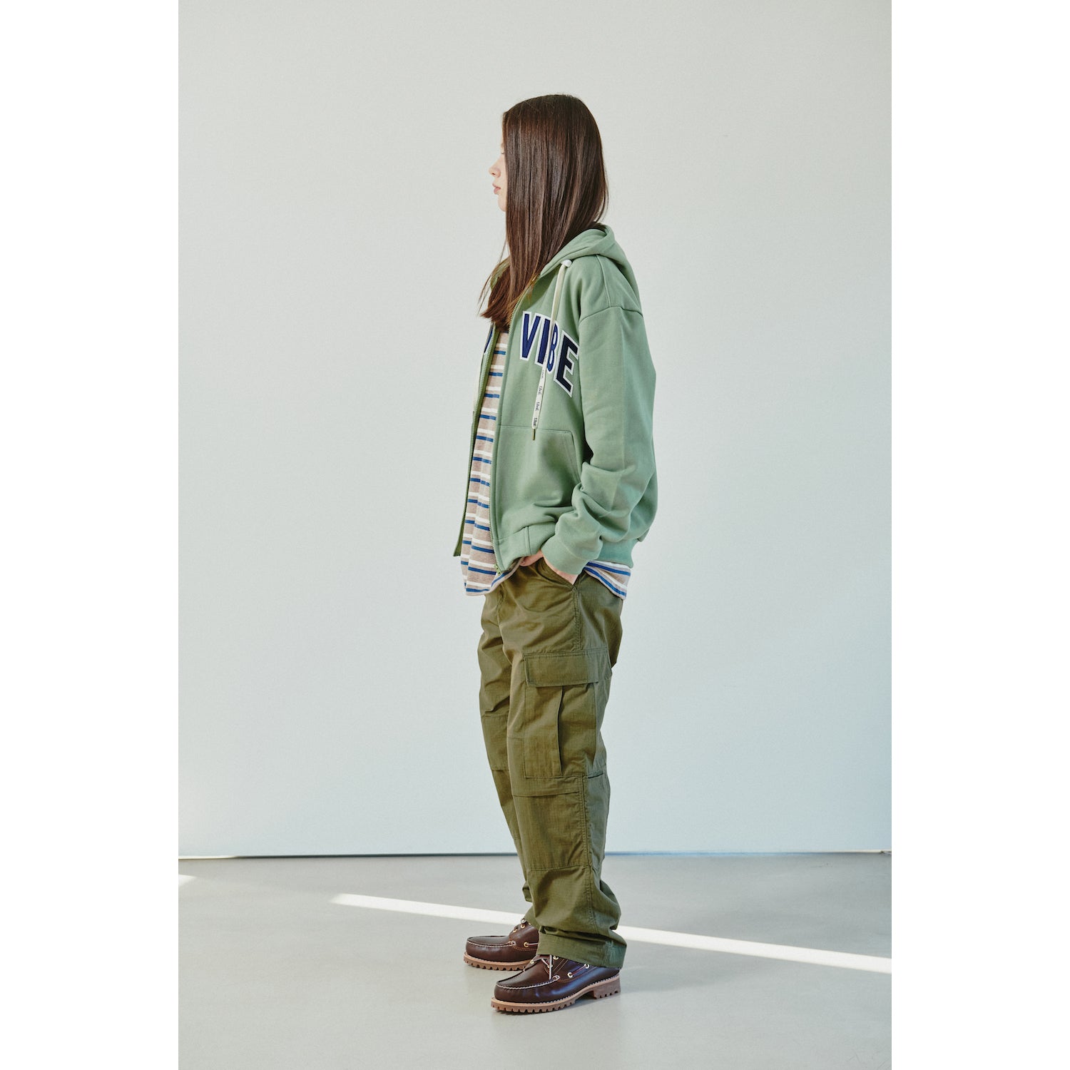 NEW VIBE ZIPUP HOODIE / OLIVE
