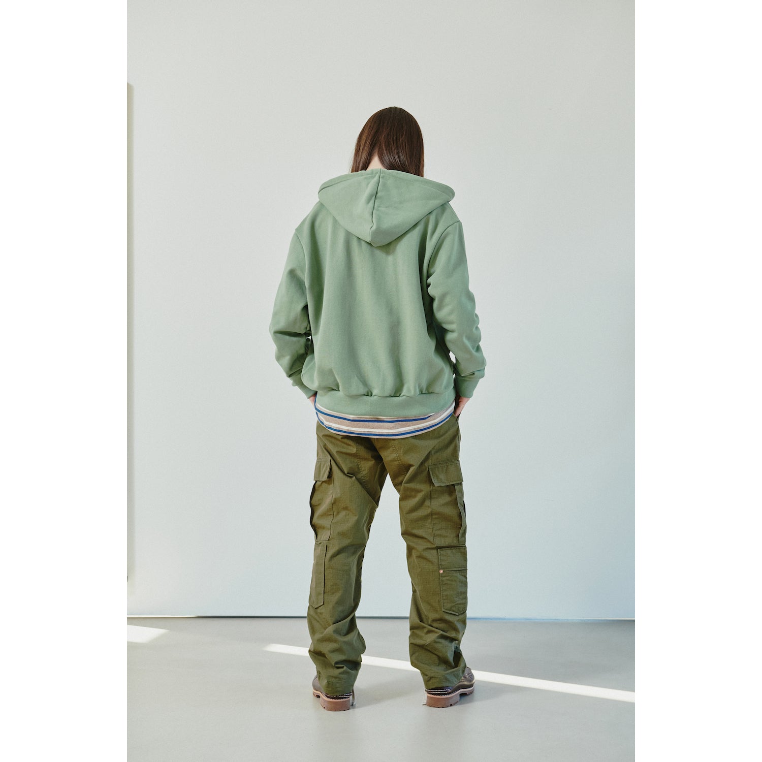 NEW VIBE ZIPUP HOODIE / OLIVE