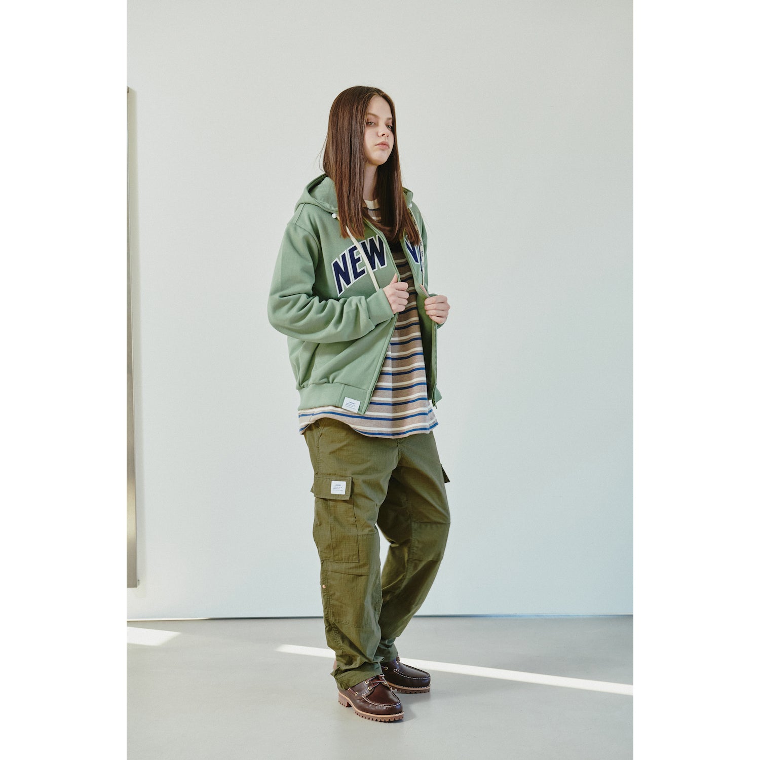 NEW VIBE ZIPUP HOODIE / OLIVE