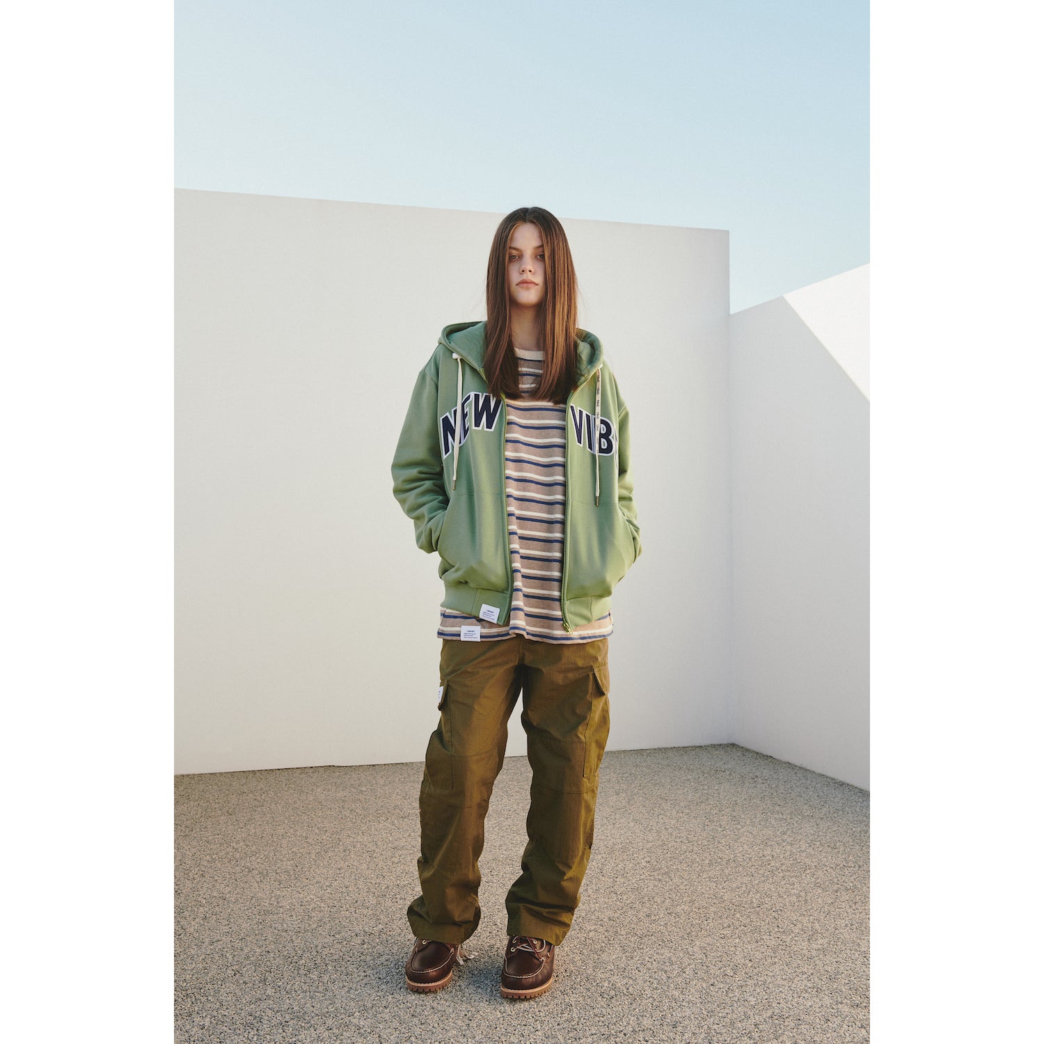 NEW VIBE ZIPUP HOODIE / OLIVE