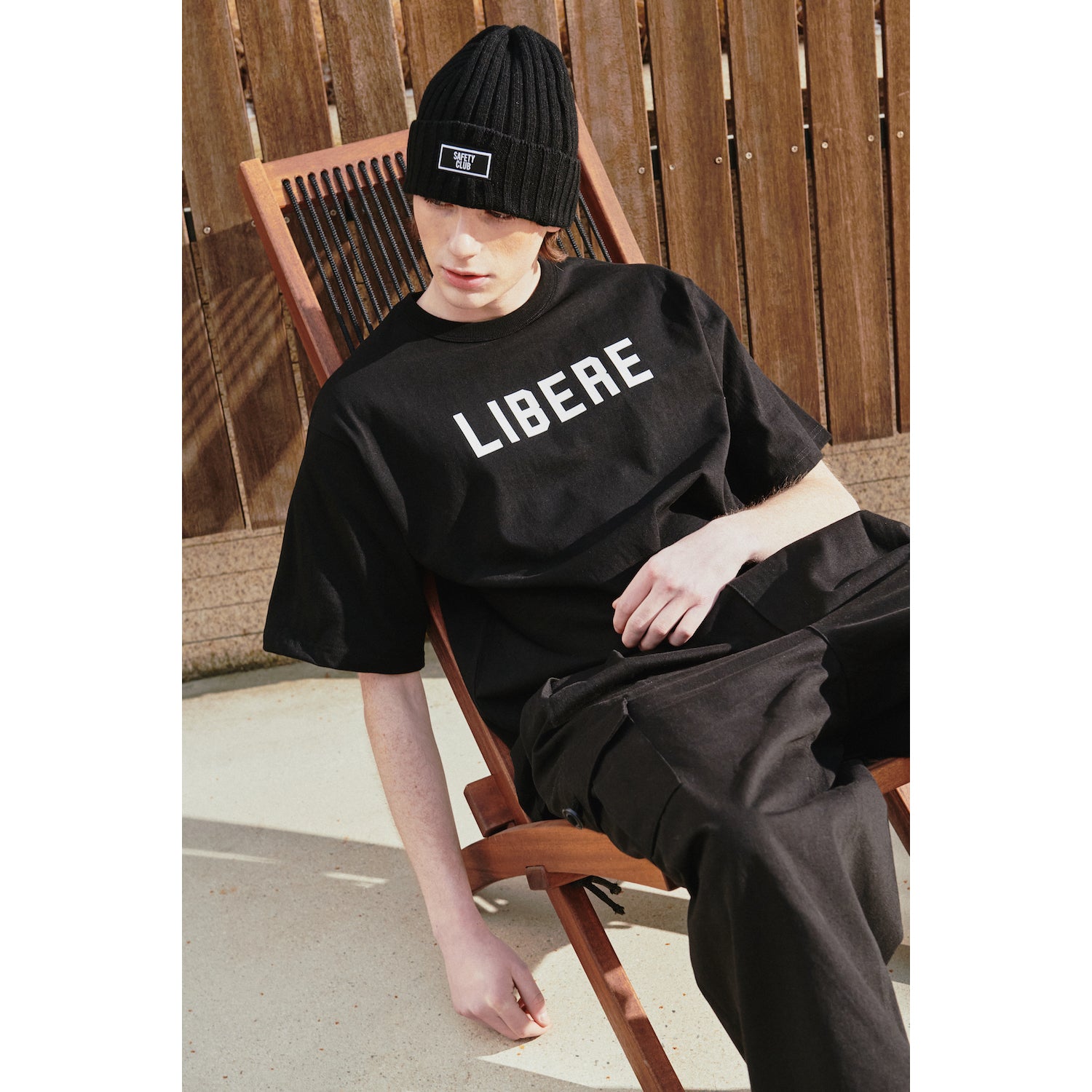 SLOGAN T-SHIRT / BLACK