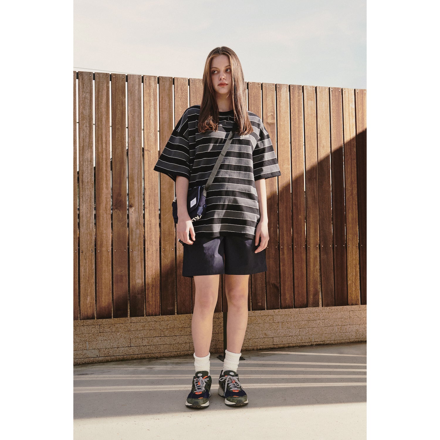 LOGO BORDER T-SHIRT / BLACK