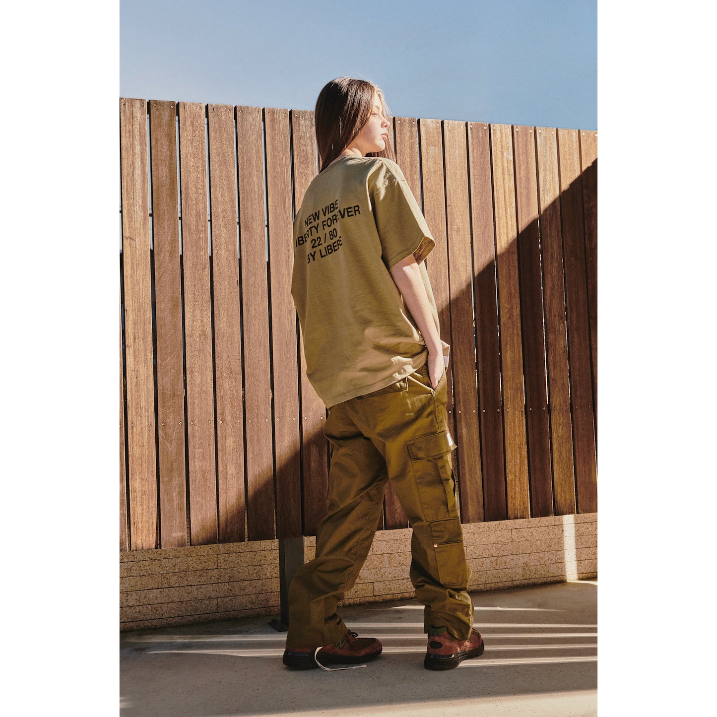 SLOGAN POCKET T-SHIRT / OLIVE