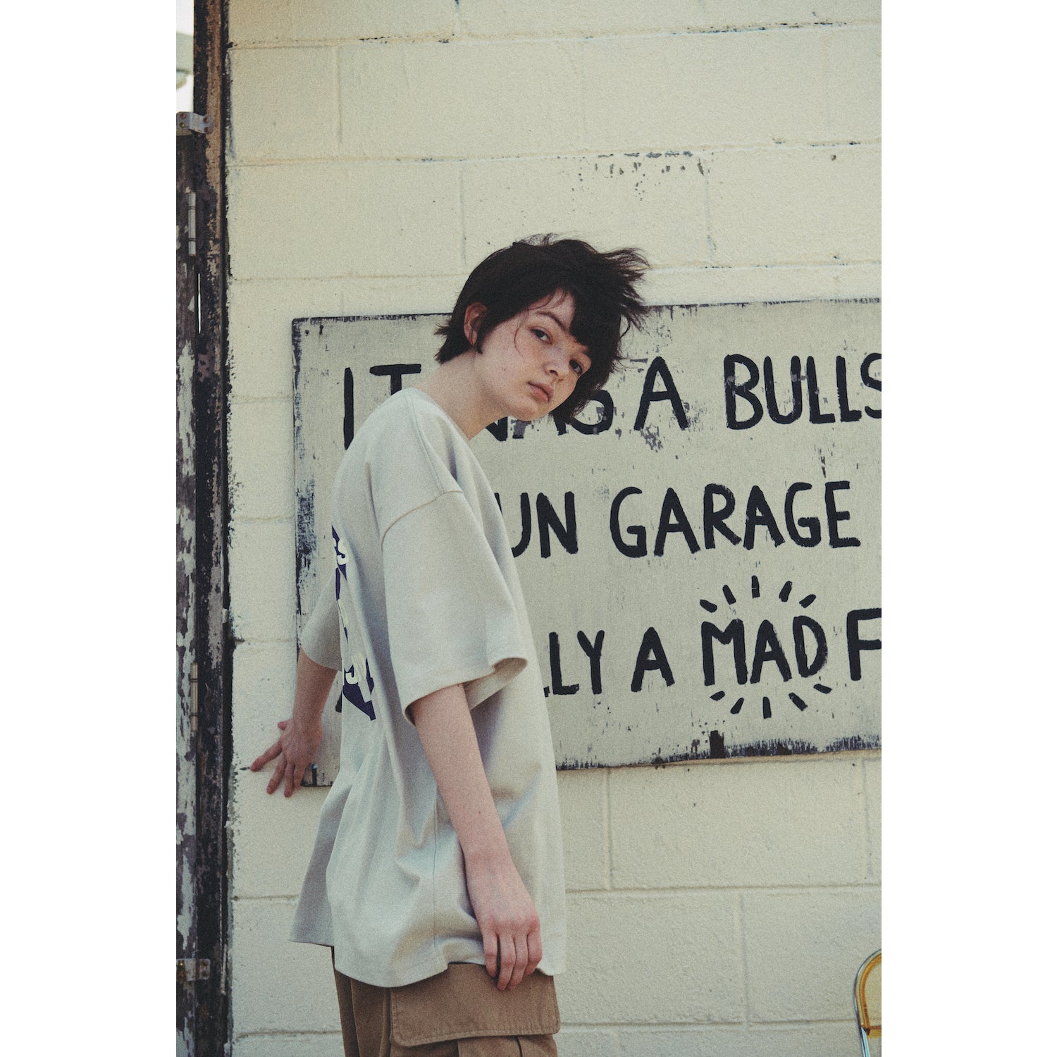 LIBERE AUTHENTIC LOGO TEE / LIGHT GRAY