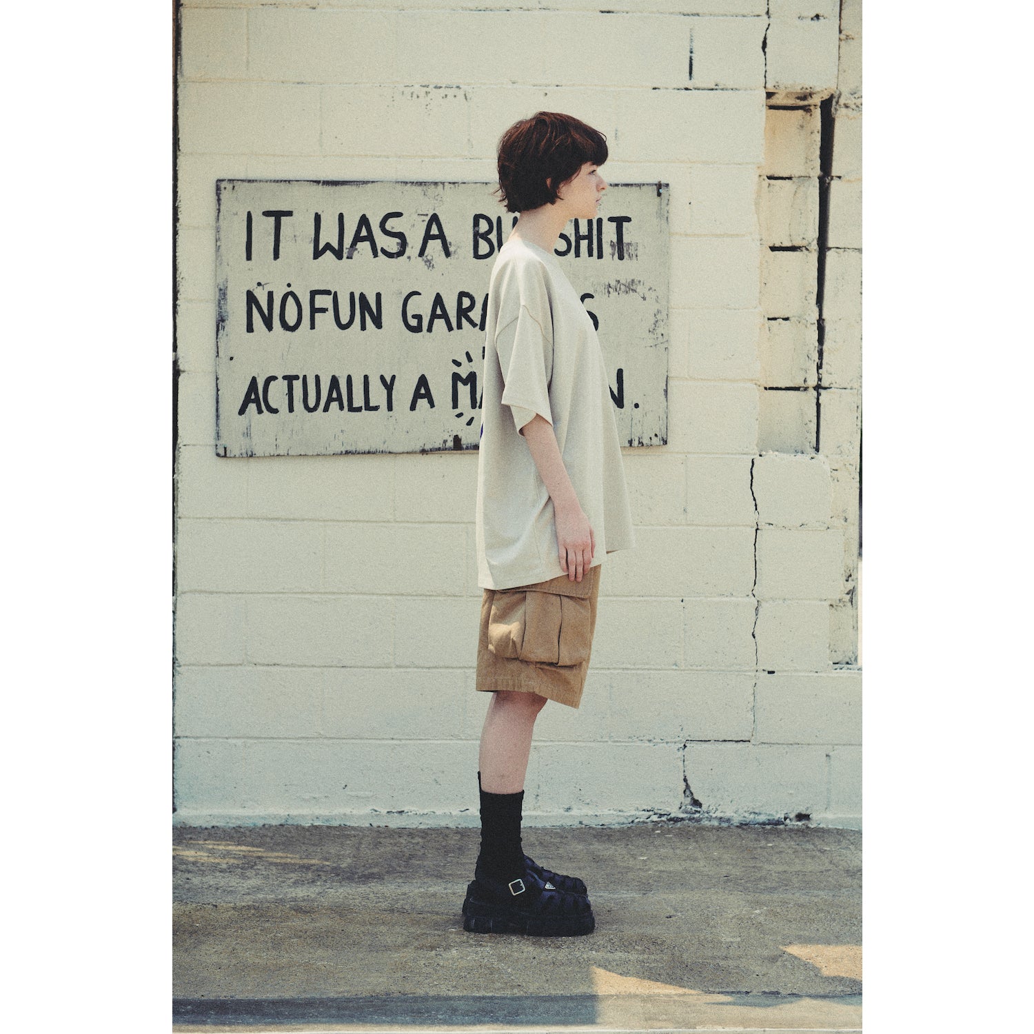 LIBERE AUTHENTIC LOGO TEE / LIGHT GRAY