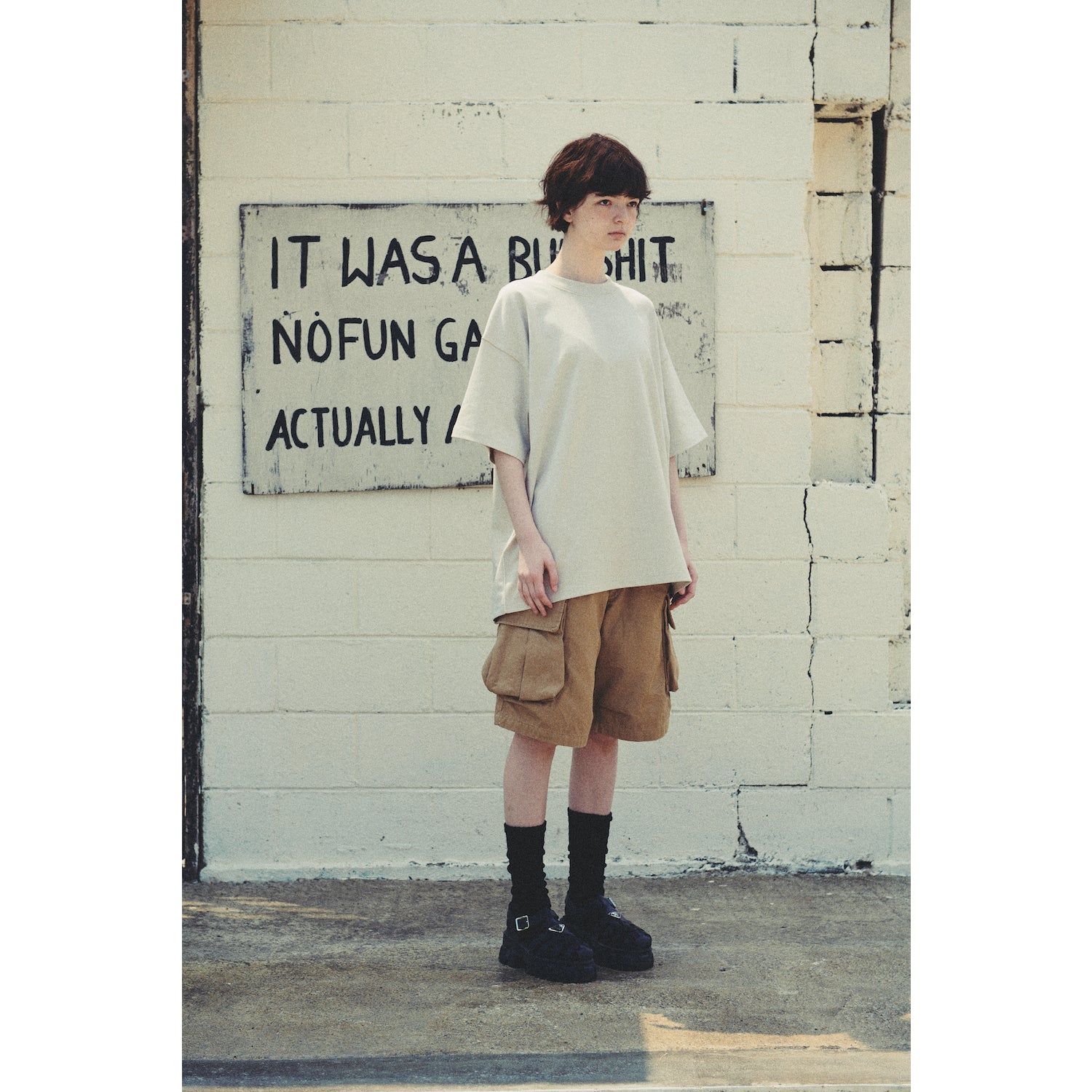 LIBERE AUTHENTIC LOGO TEE / LIGHT GRAY