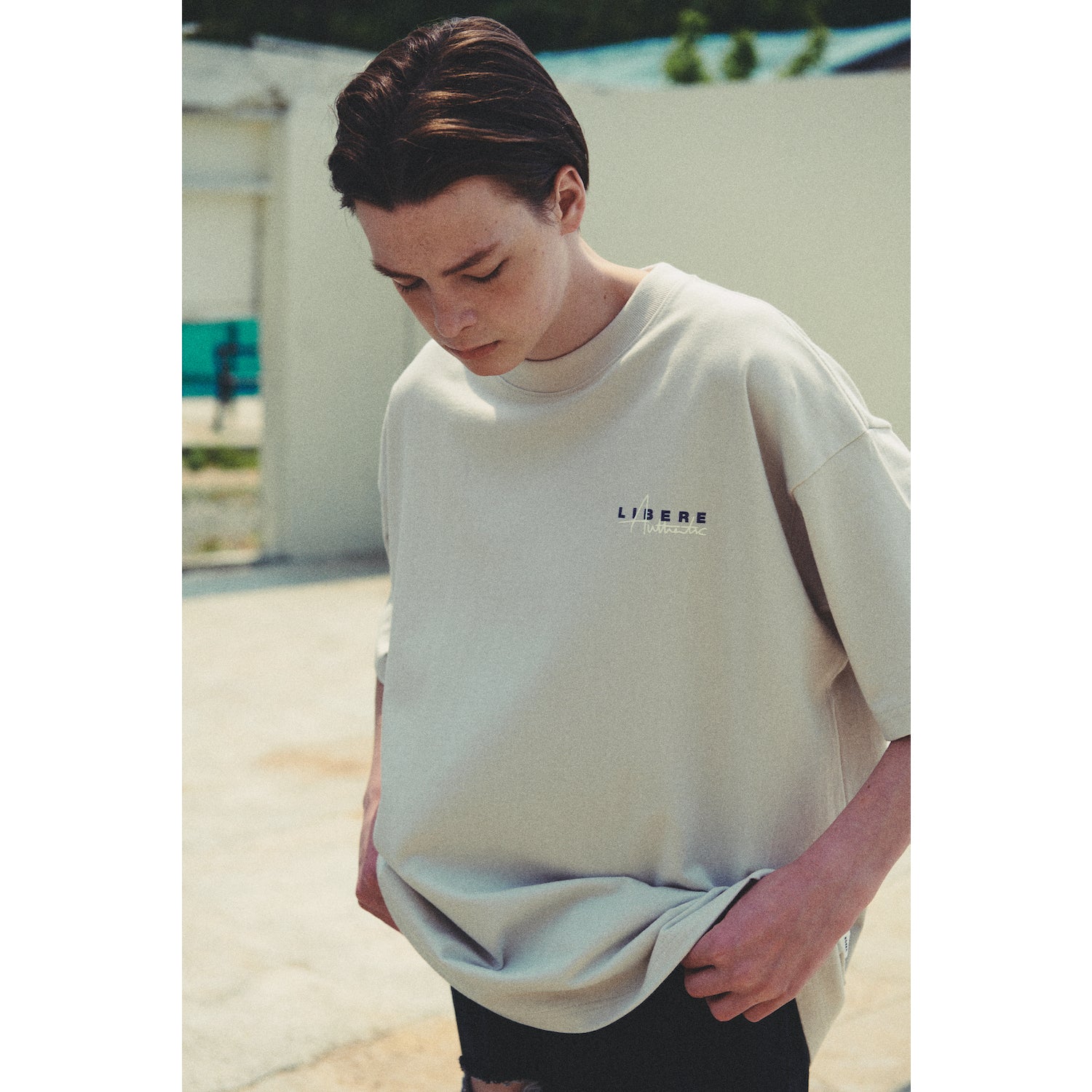 LIBERE AUTHENTIC LOGO TEE / LIGHT GRAY