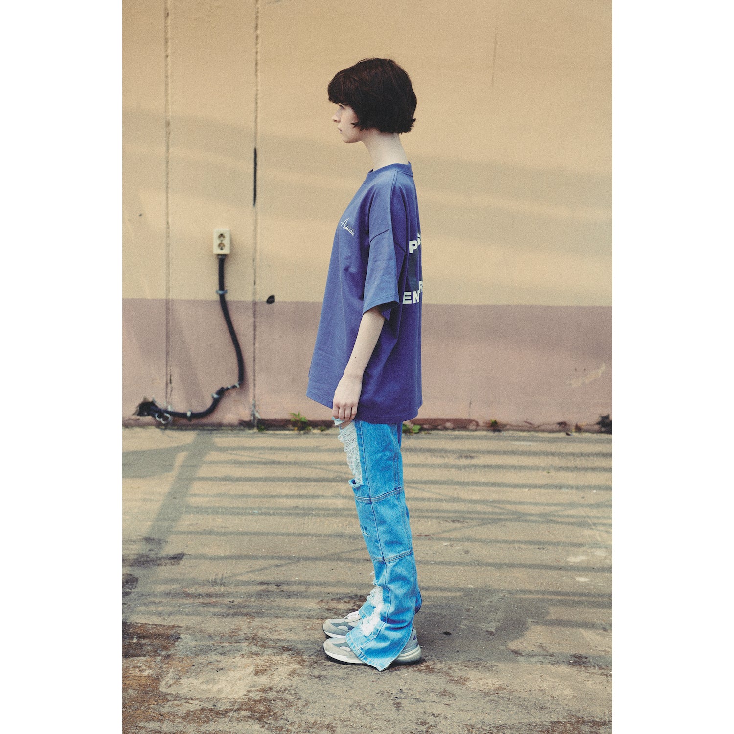 LIBERE AUTHENTIC LOGO TEE / GUN POWDER