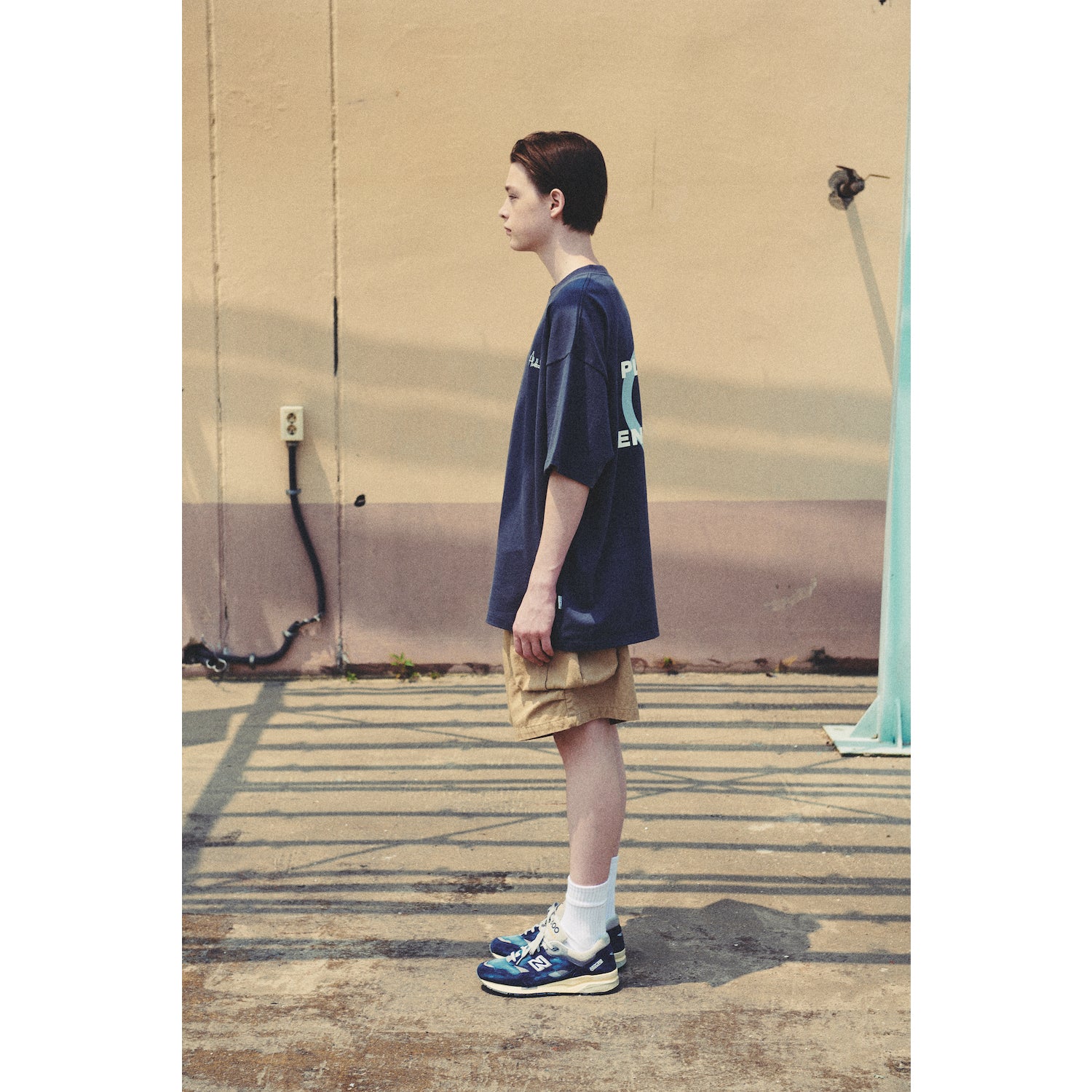 LIBERE AUTHENTIC LOGO TEE / CHARCOAL