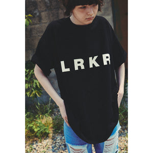 LRKR LOGO TEE / BLACK