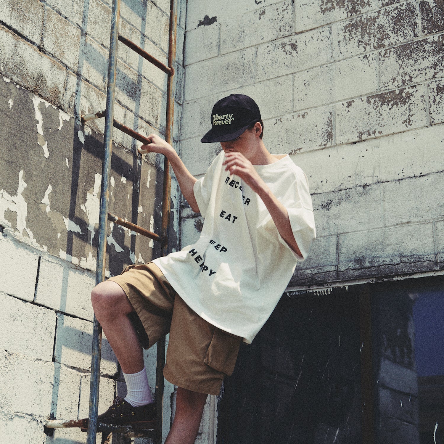 R.E.S.T TEE / OFF WHITE