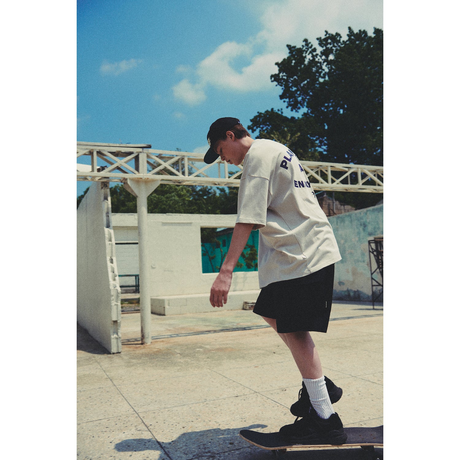 WIDE SHORT PANTS / BLACK