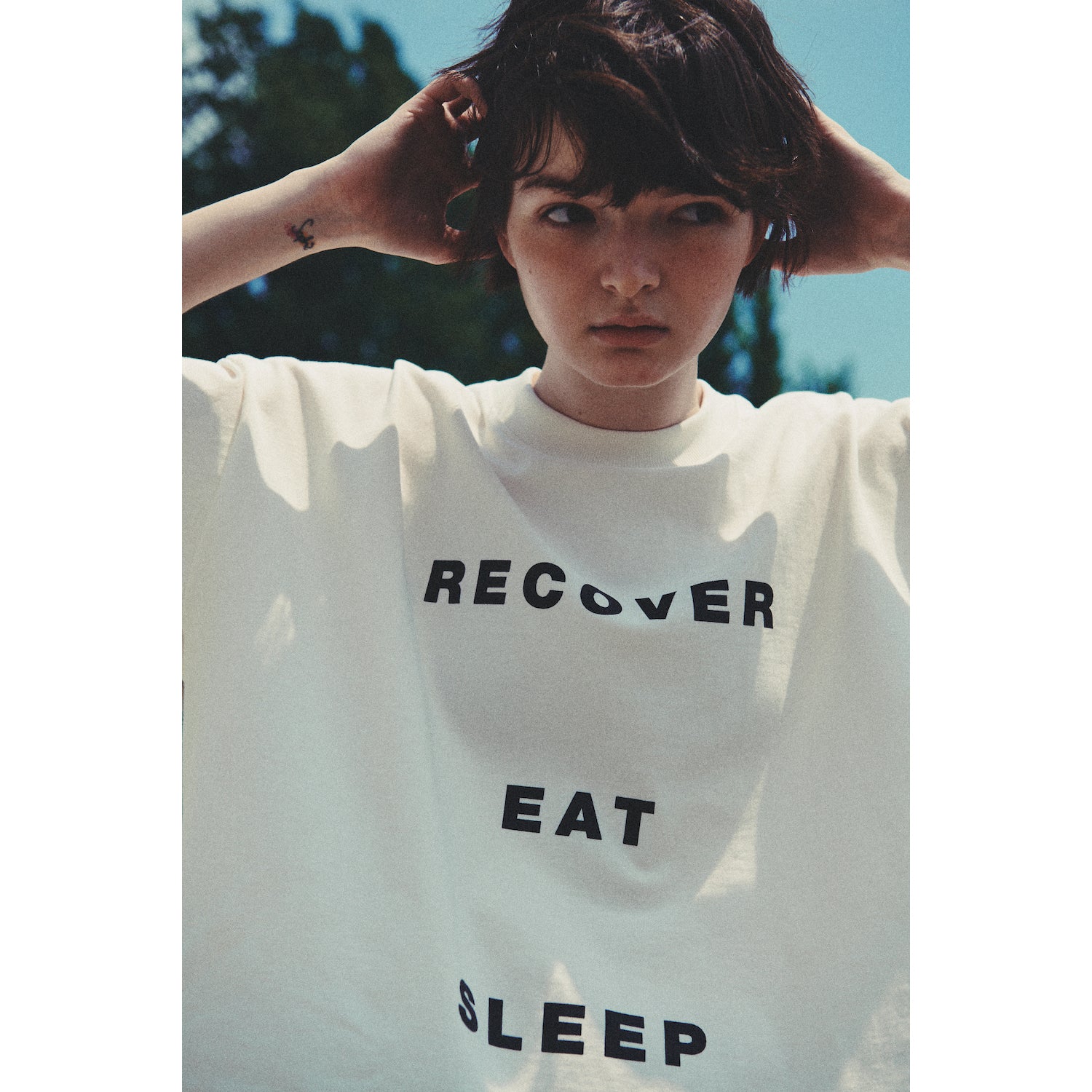 R.E.S.T TEE / OFF WHITE