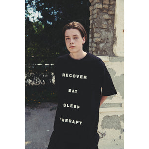 R.E.S.T TEE / BLACK