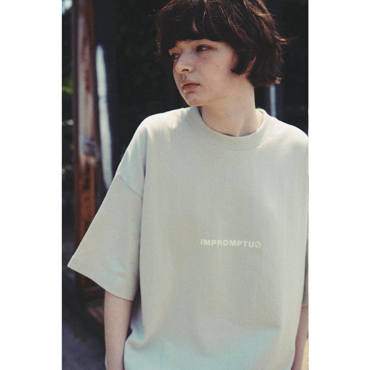 IMPROMPTU LOGO TEE / GRAY