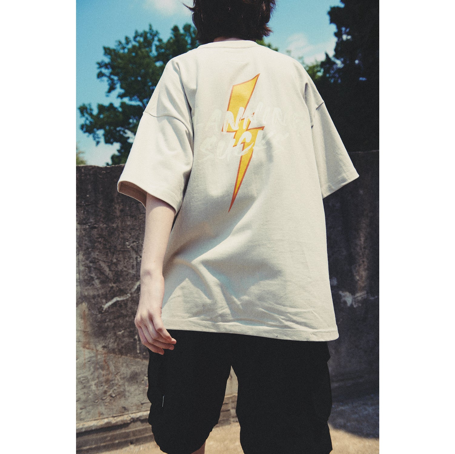 IMPROMPTU LOGO TEE / GRAY