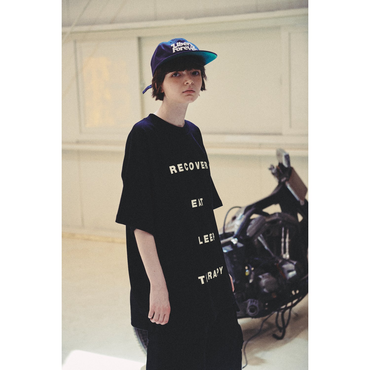 R.E.S.T TEE / BLACK