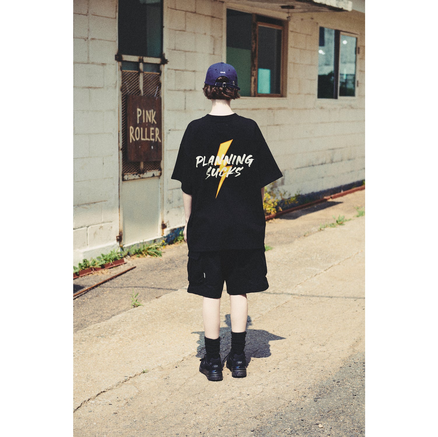 IMPROMPTU LOGO TEE / BLACK