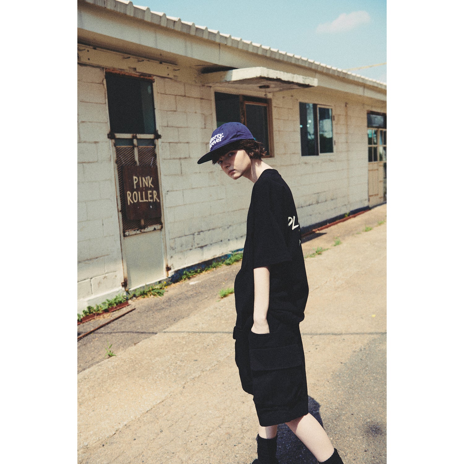 WIDE SHORT PANTS / BLACK