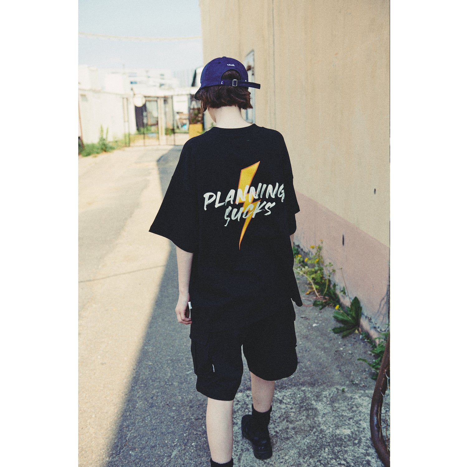 IMPROMPTU LOGO TEE / BLACK