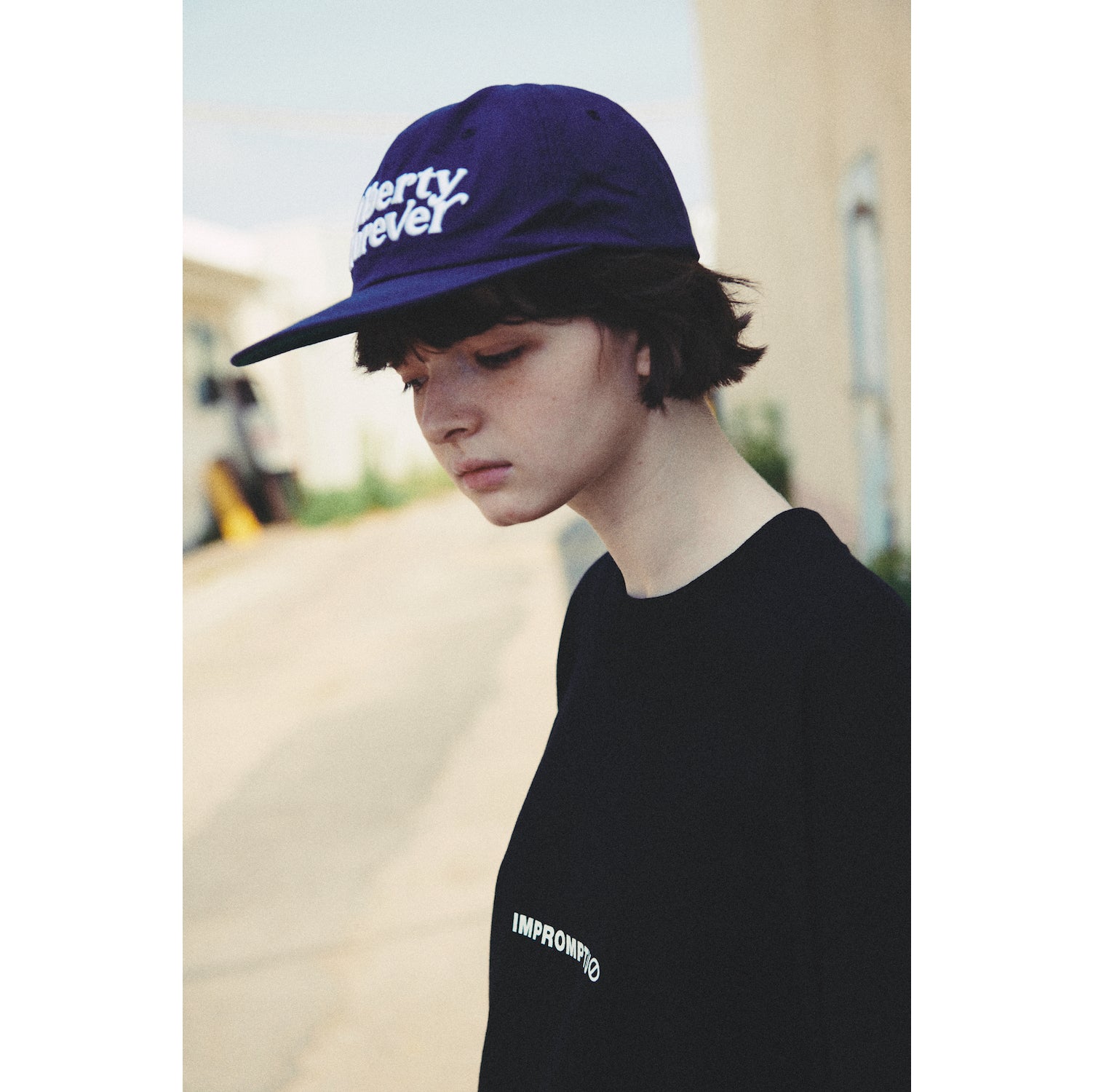 IMPROMPTU LOGO TEE / BLACK
