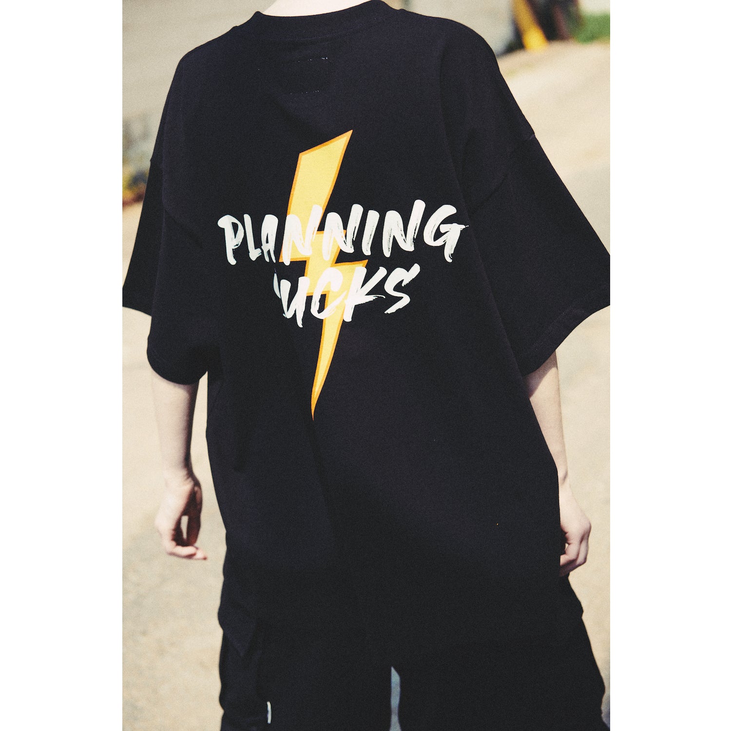 IMPROMPTU LOGO TEE / BLACK