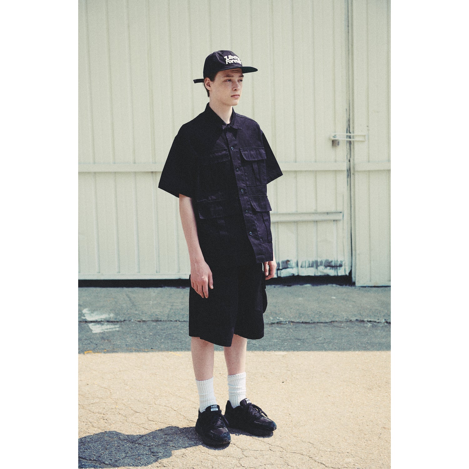 WIDE SHORT PANTS / BLACK