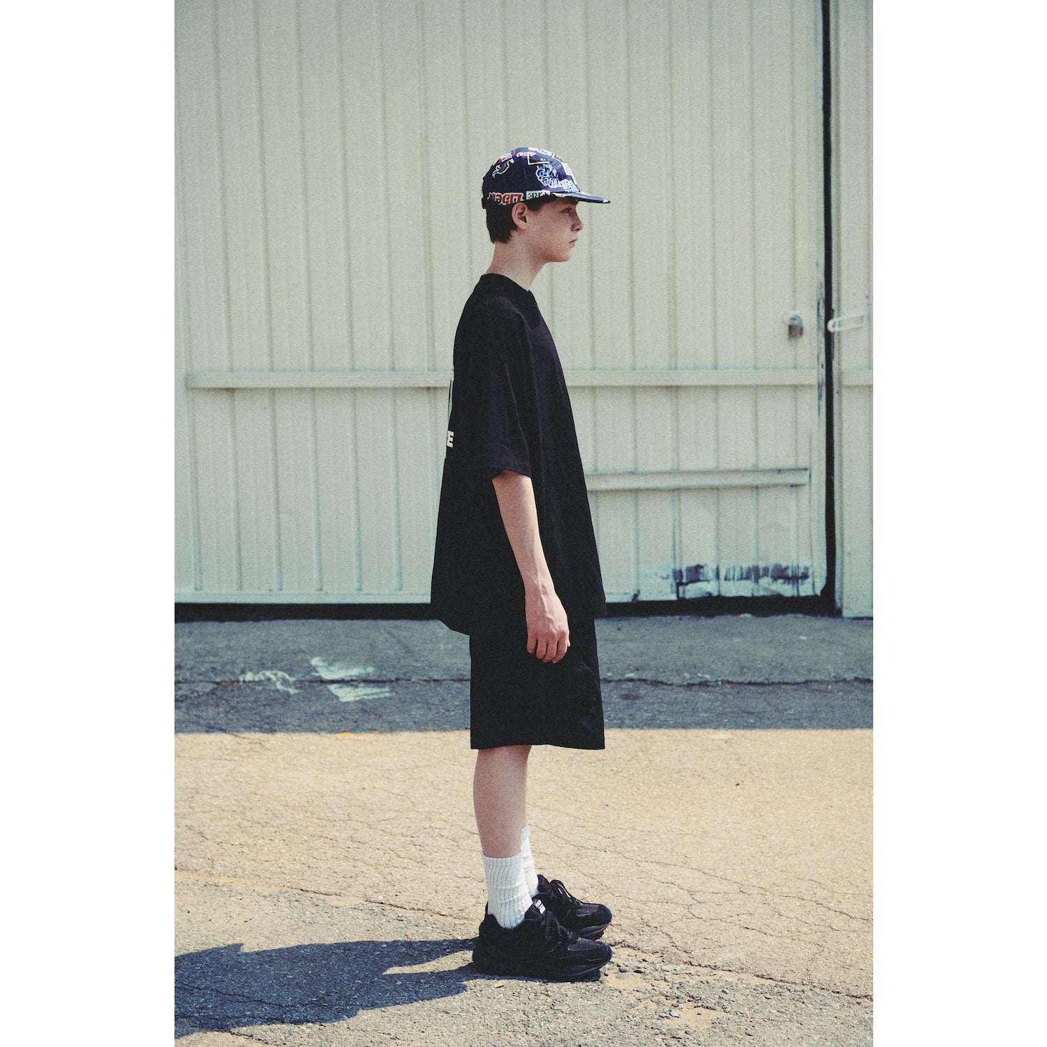 LIBERE AUTHENTIC LOGO TEE / BLACK