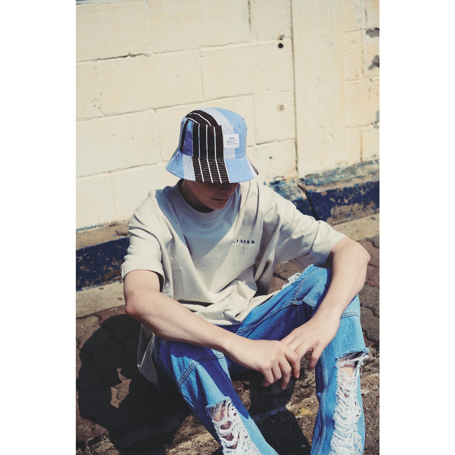 LIBERE AUTHENTIC LOGO TEE / LIGHT GRAY