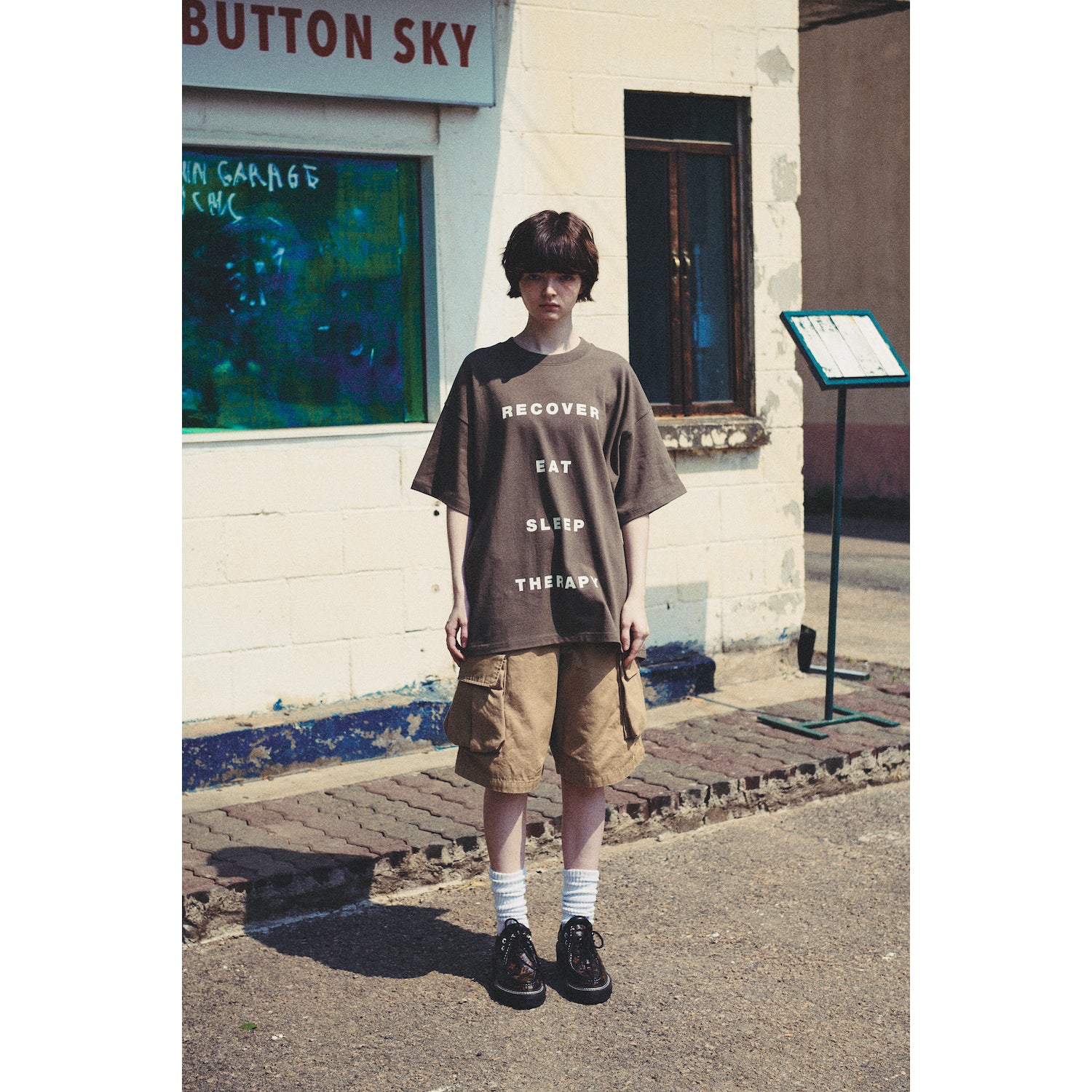 R.E.S.T TEE / CHARCOAL
