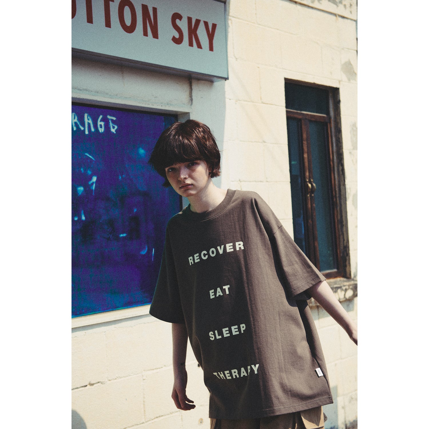R.E.S.T TEE / CHARCOAL