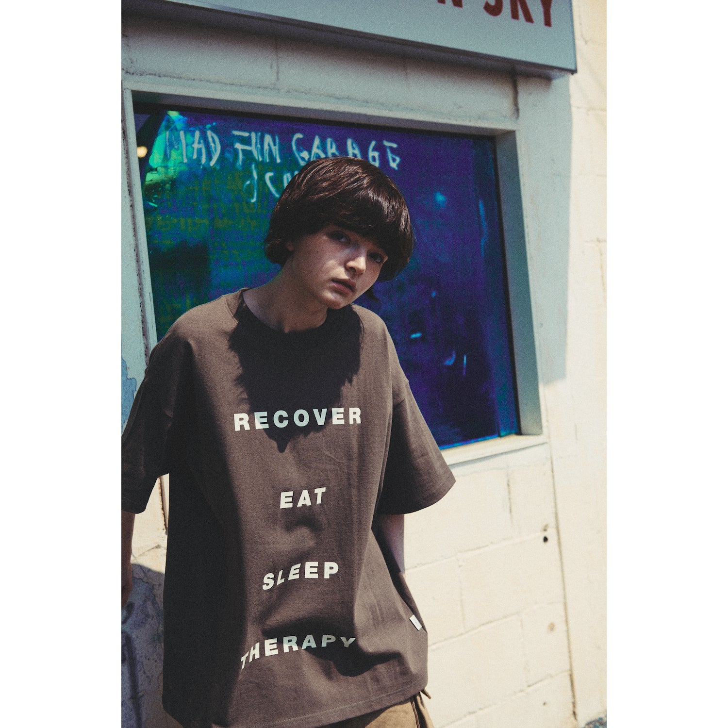 R.E.S.T TEE / CHARCOAL