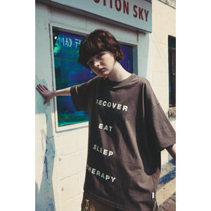 R.E.S.T TEE / CHARCOAL