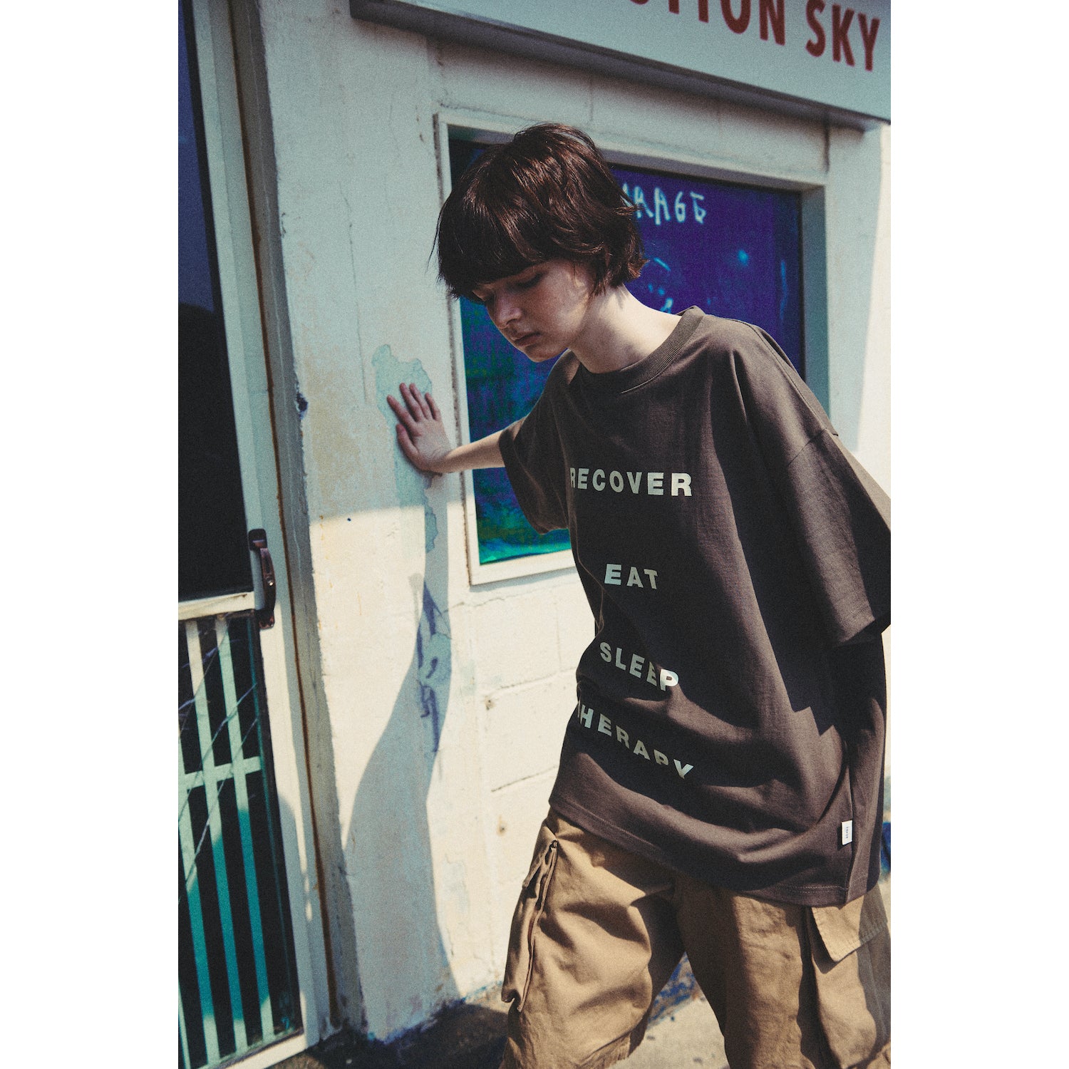 R.E.S.T TEE / CHARCOAL