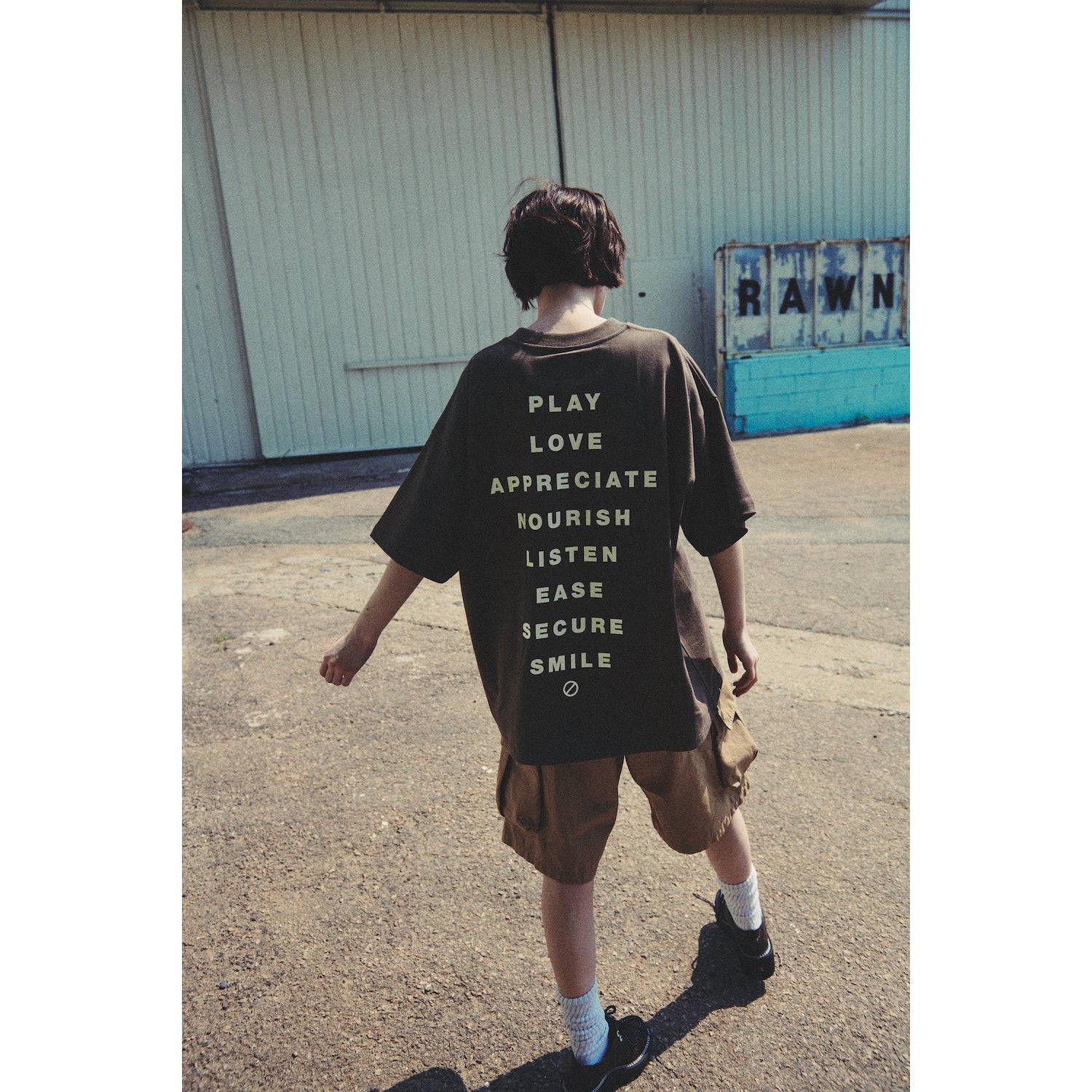 R.E.S.T TEE / CHARCOAL