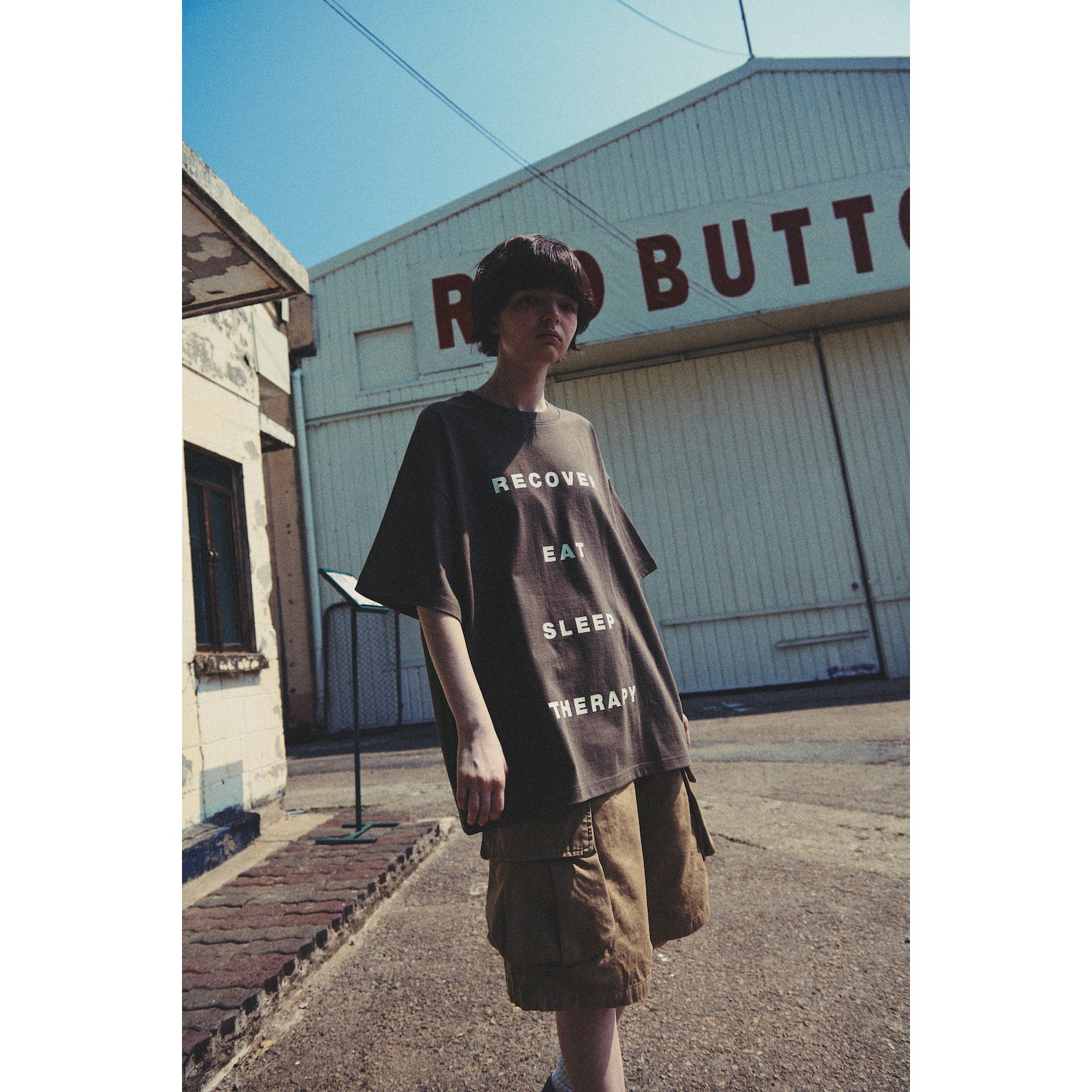 R.E.S.T TEE / CHARCOAL
