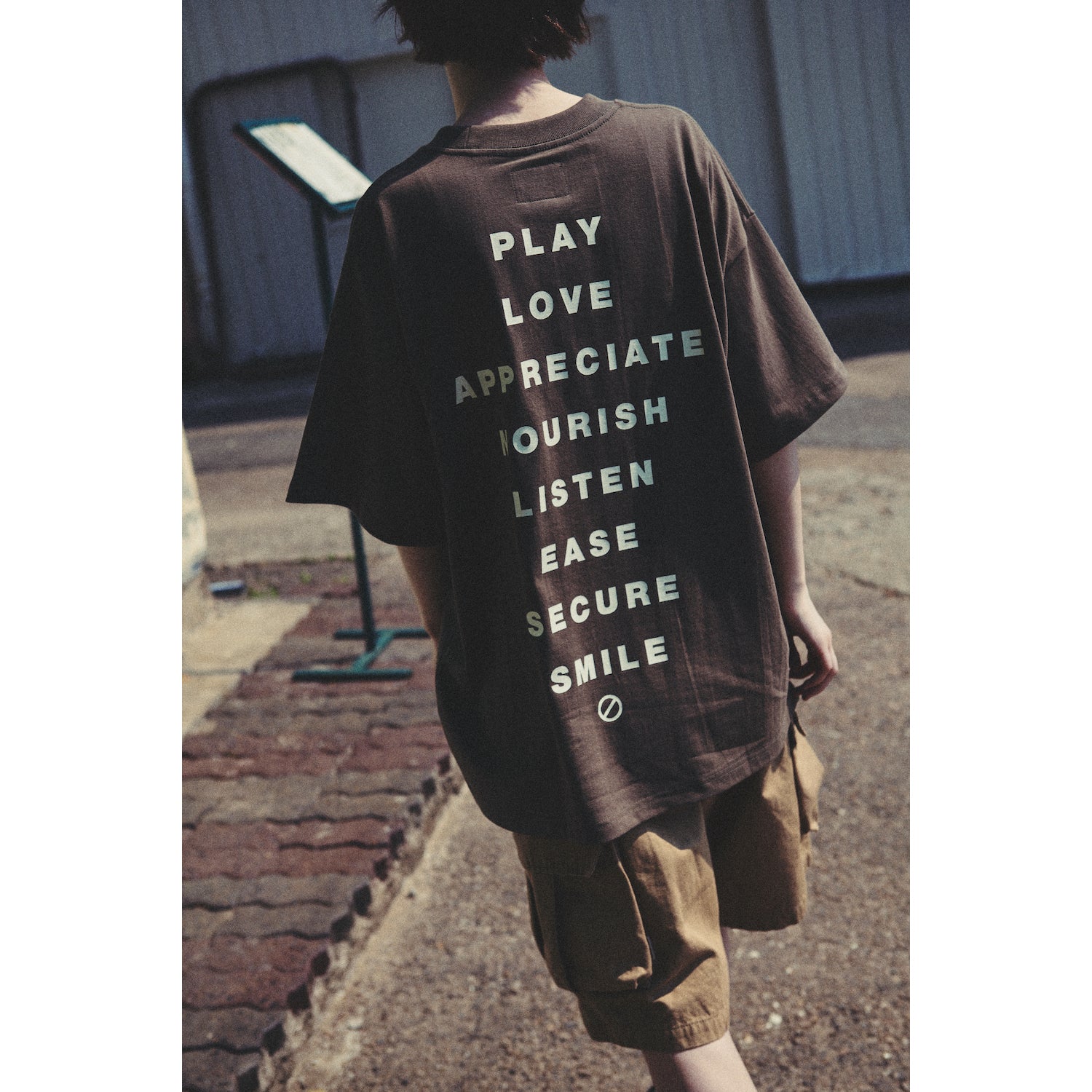 R.E.S.T TEE / CHARCOAL