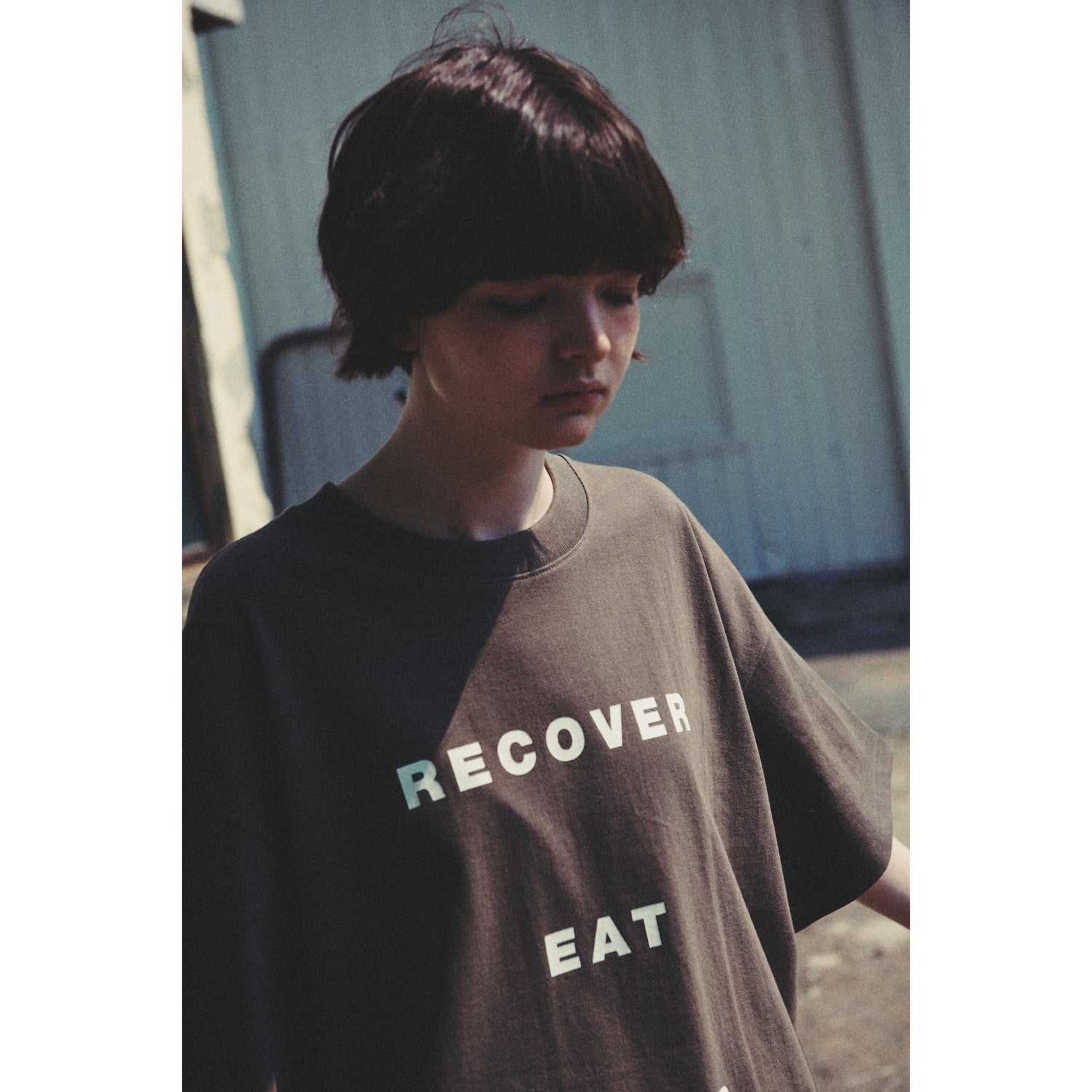 R.E.S.T TEE / CHARCOAL