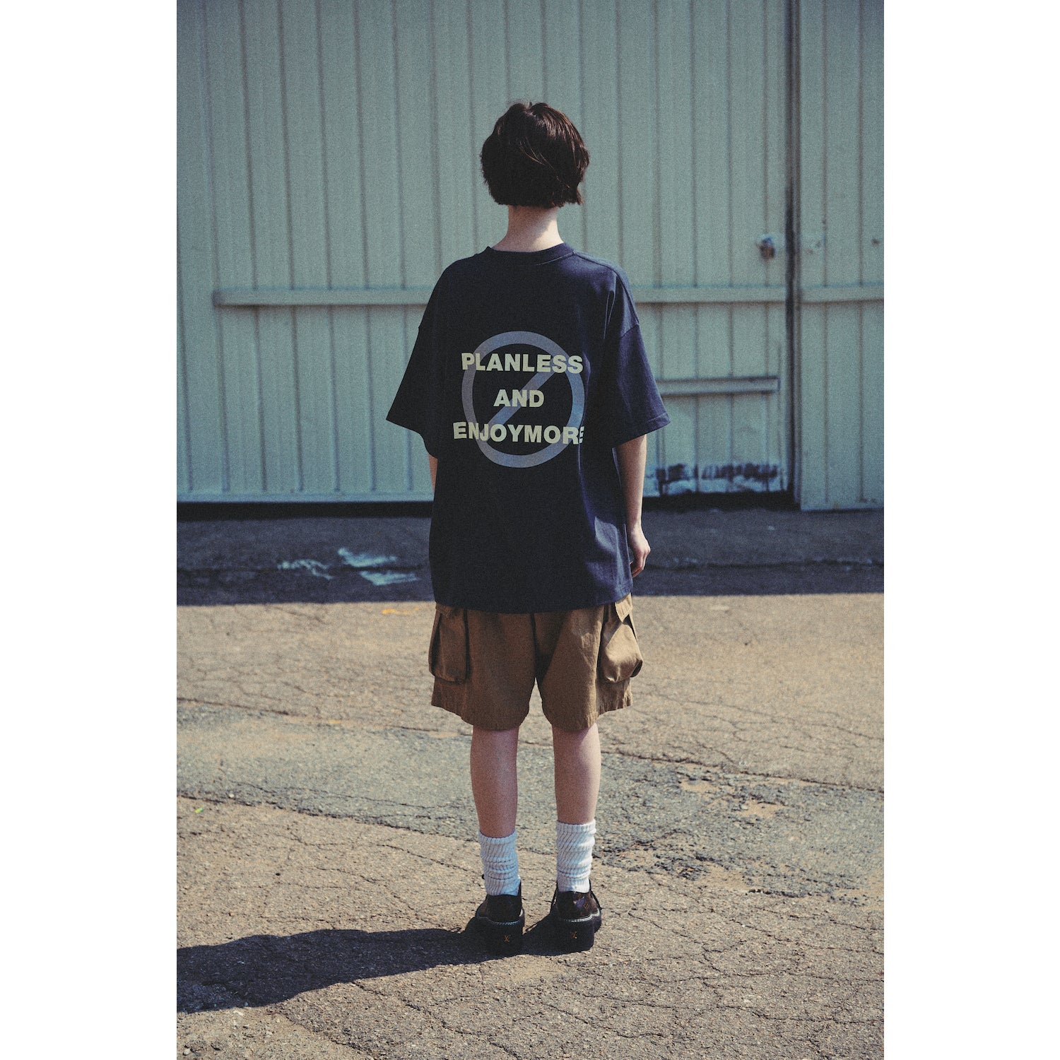 LIBERE AUTHENTIC LOGO TEE / CHARCOAL