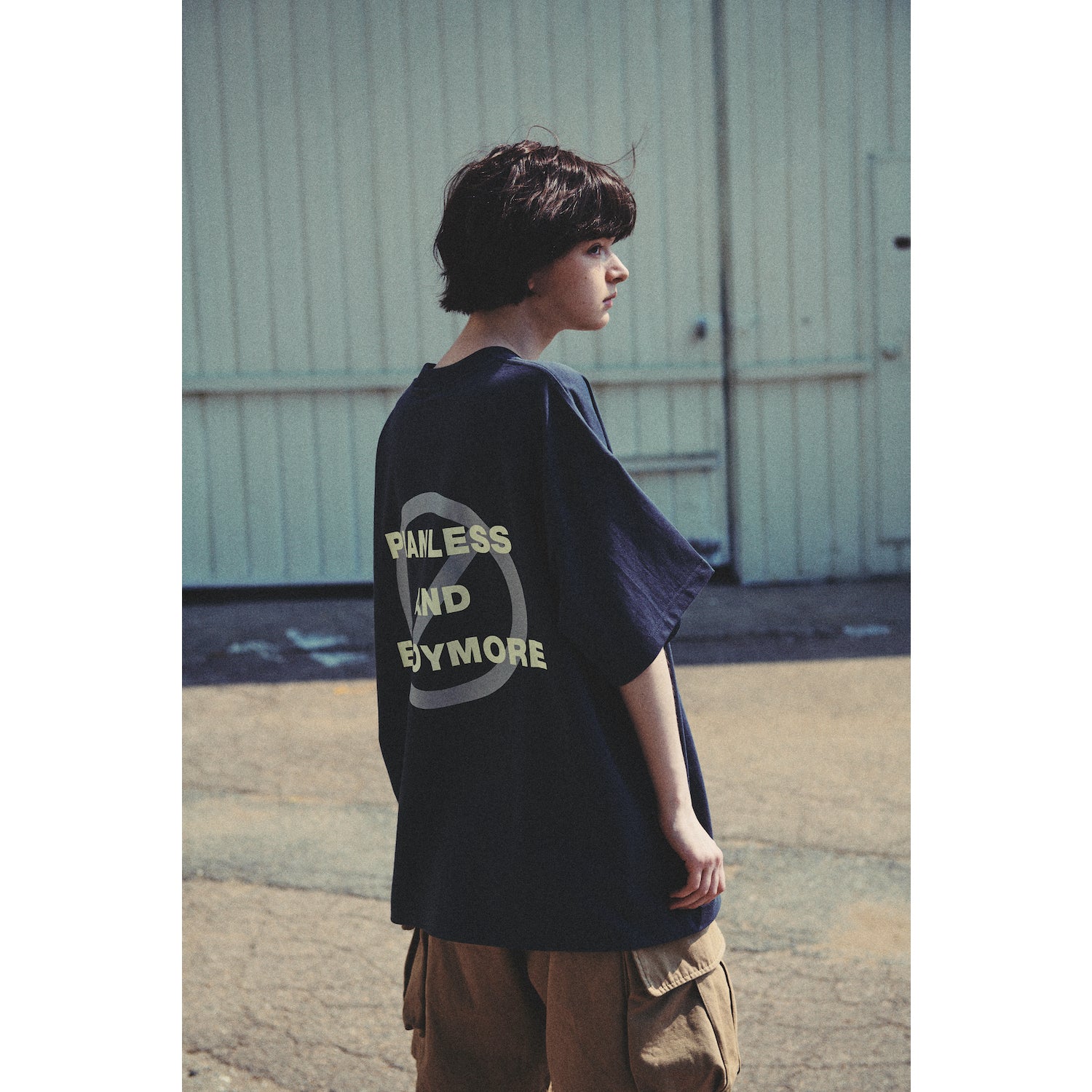 LIBERE AUTHENTIC LOGO TEE / CHARCOAL