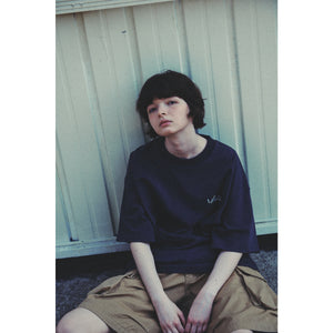 LIBERE AUTHENTIC LOGO TEE / CHARCOAL