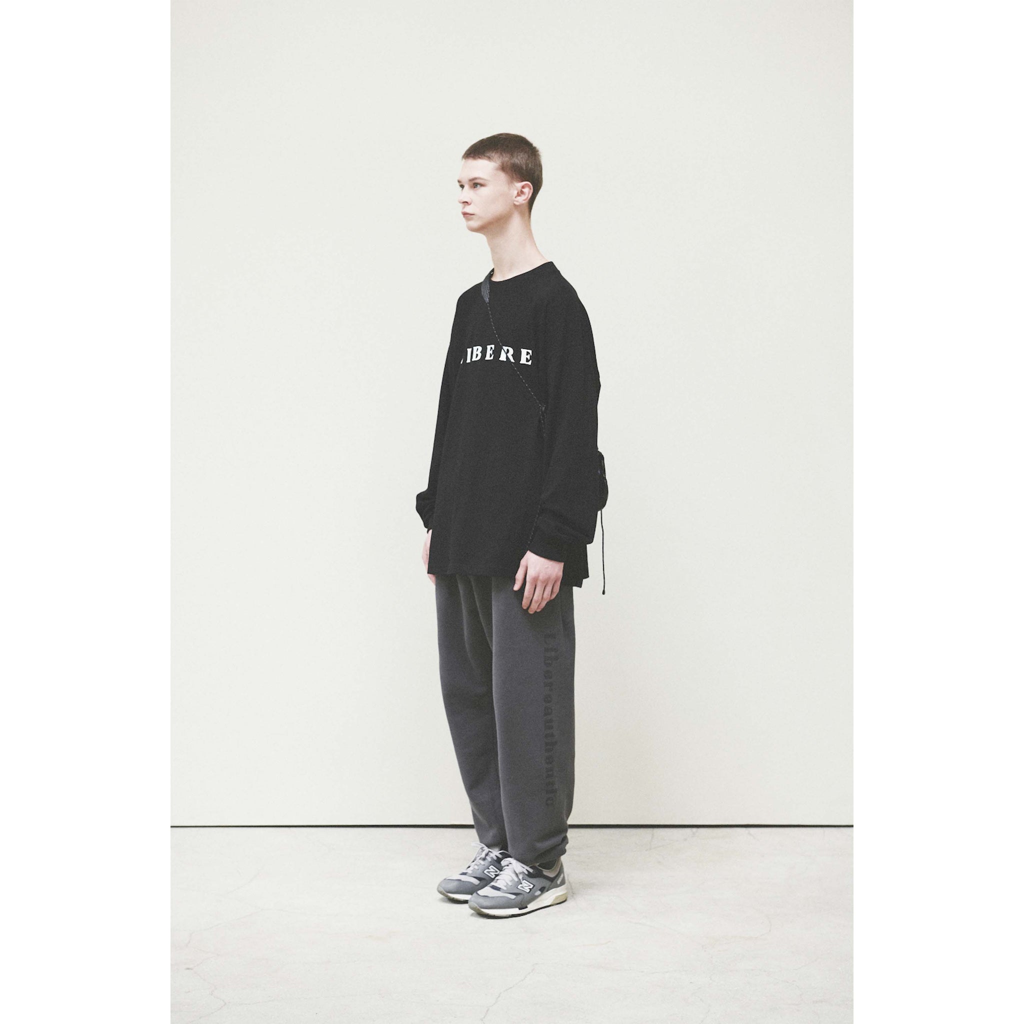 LOGO LONGSLEEVE / BLACK